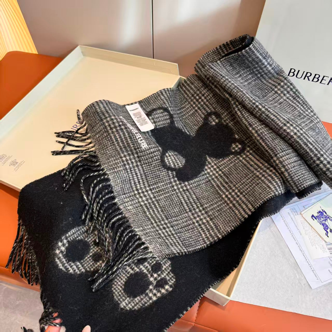 New cashmere scarf