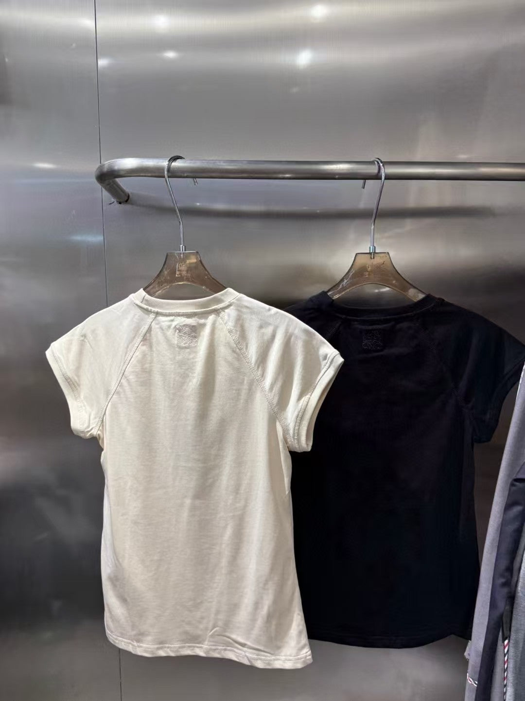 Women's short sleeved T-shirt