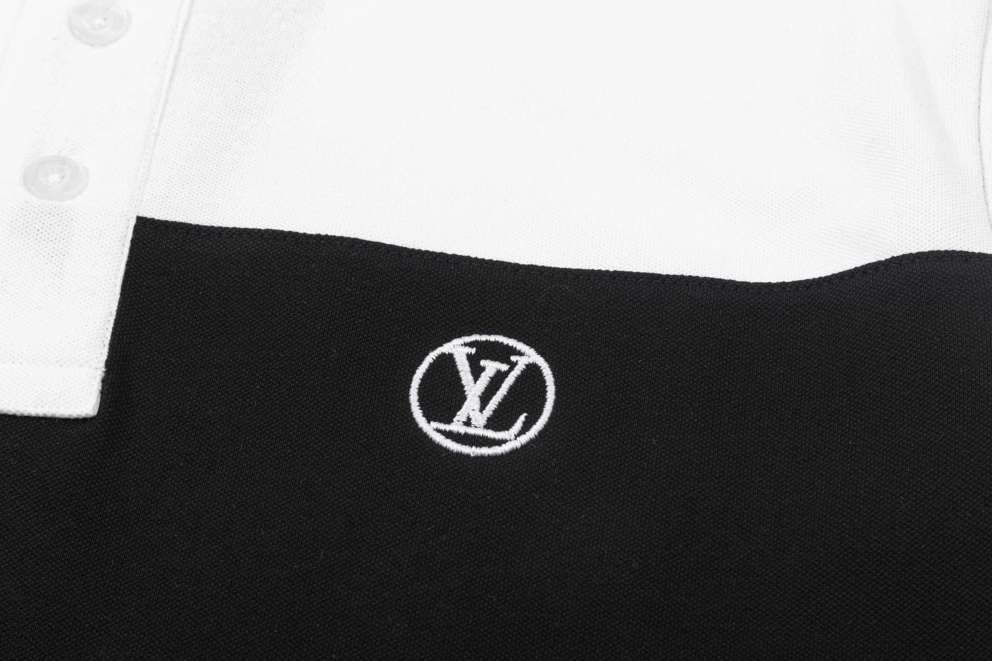 Contrast Color Embroidery Polo Shirt