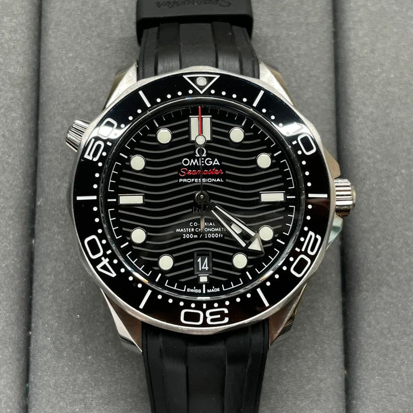 Almost gone! Special Offer! Black -Black Rubber - Automatic - 42mm