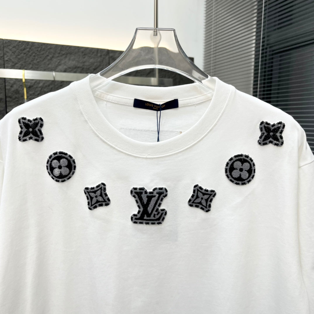 Three-Dimensional Embroidery T Shirt