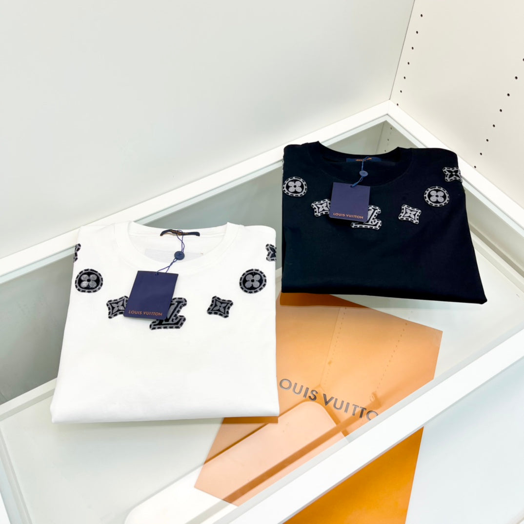 Three-Dimensional Embroidery T Shirt