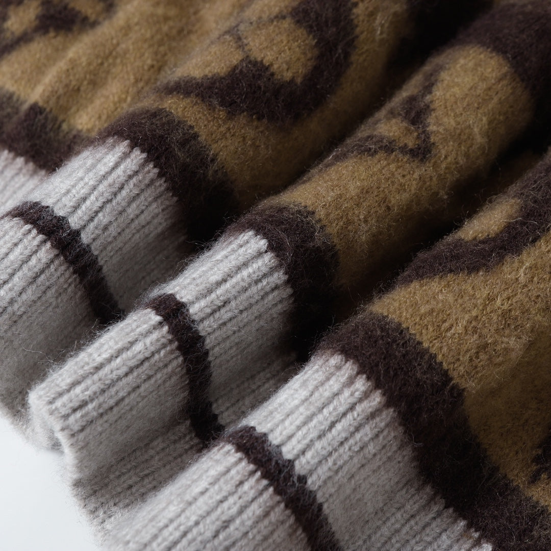 Contrast color wool sweater