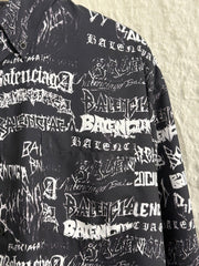 Letter printed graffiti long sleeved shirt