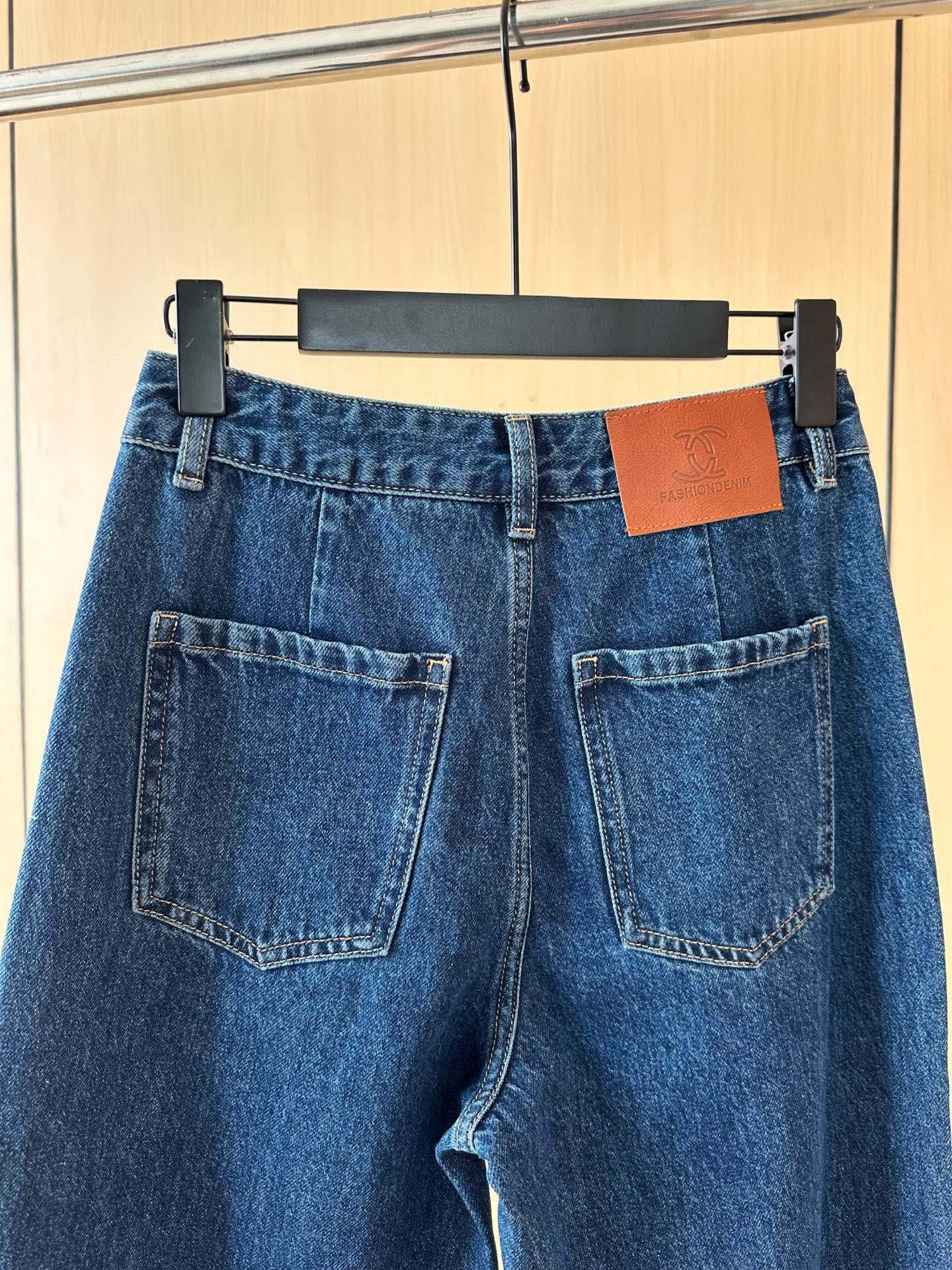Double Pocket Bright Thread Decorative Jeans