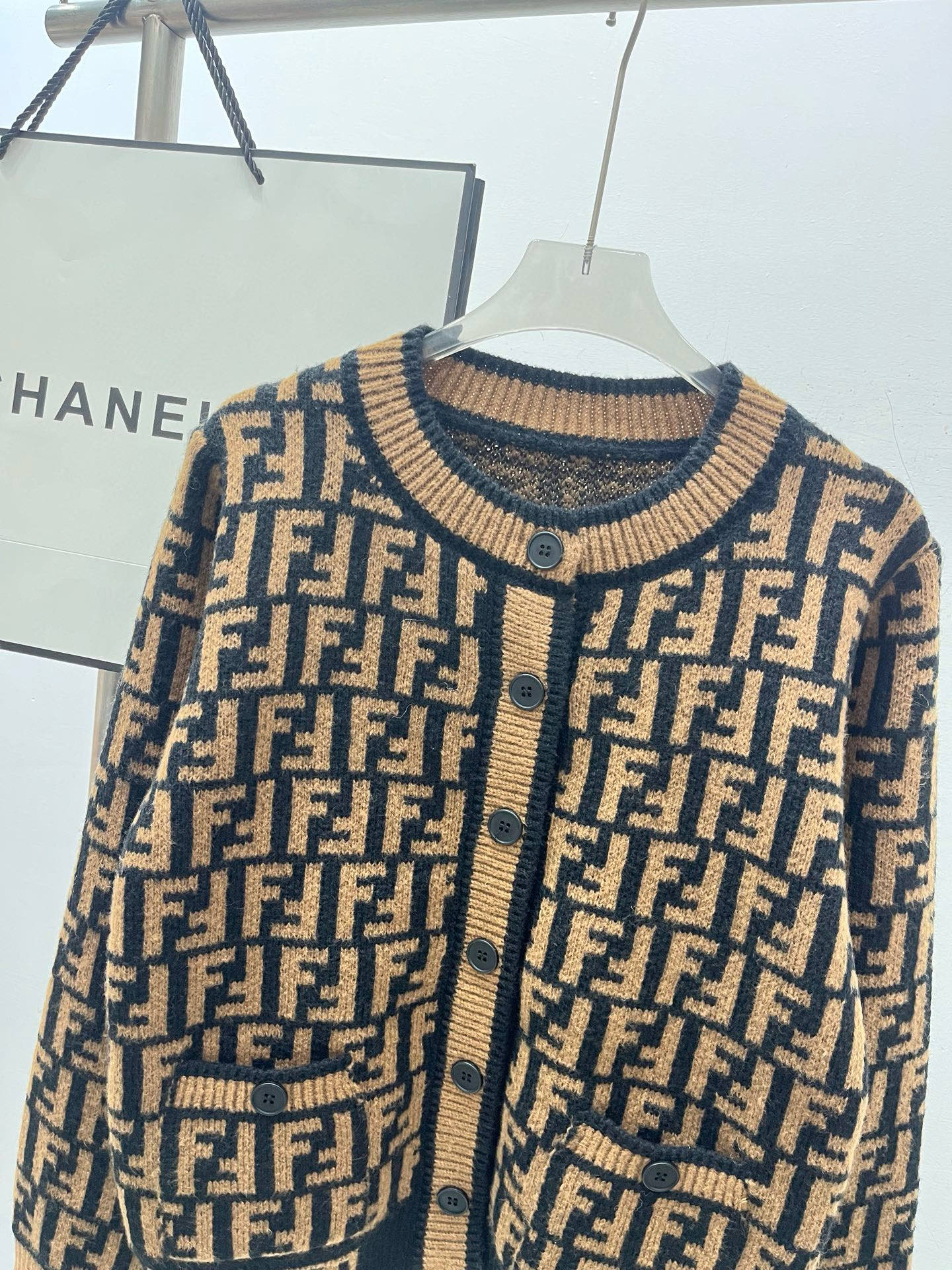 Double letter jacquard contrasting cardigan