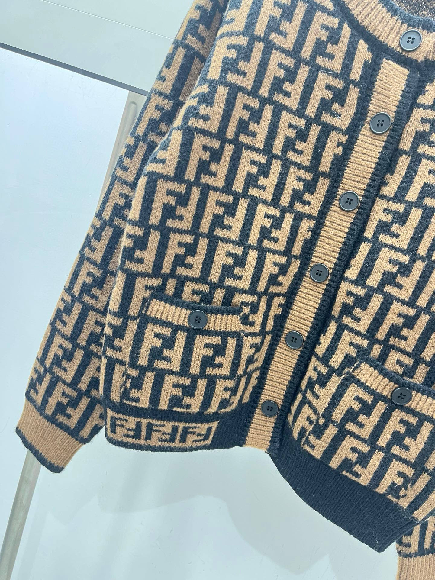 Double letter jacquard contrasting cardigan