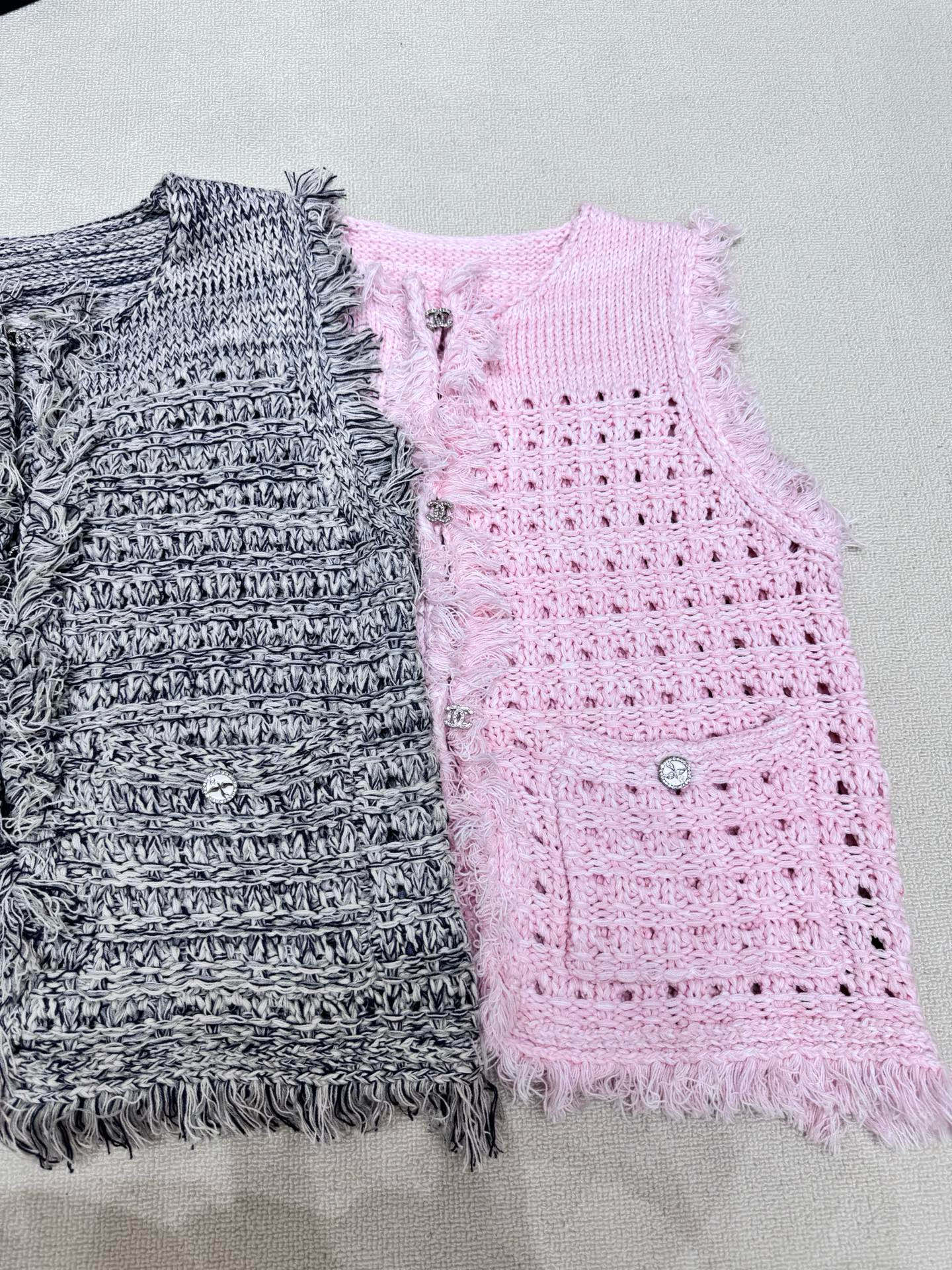 Mother hand woven vest jacket