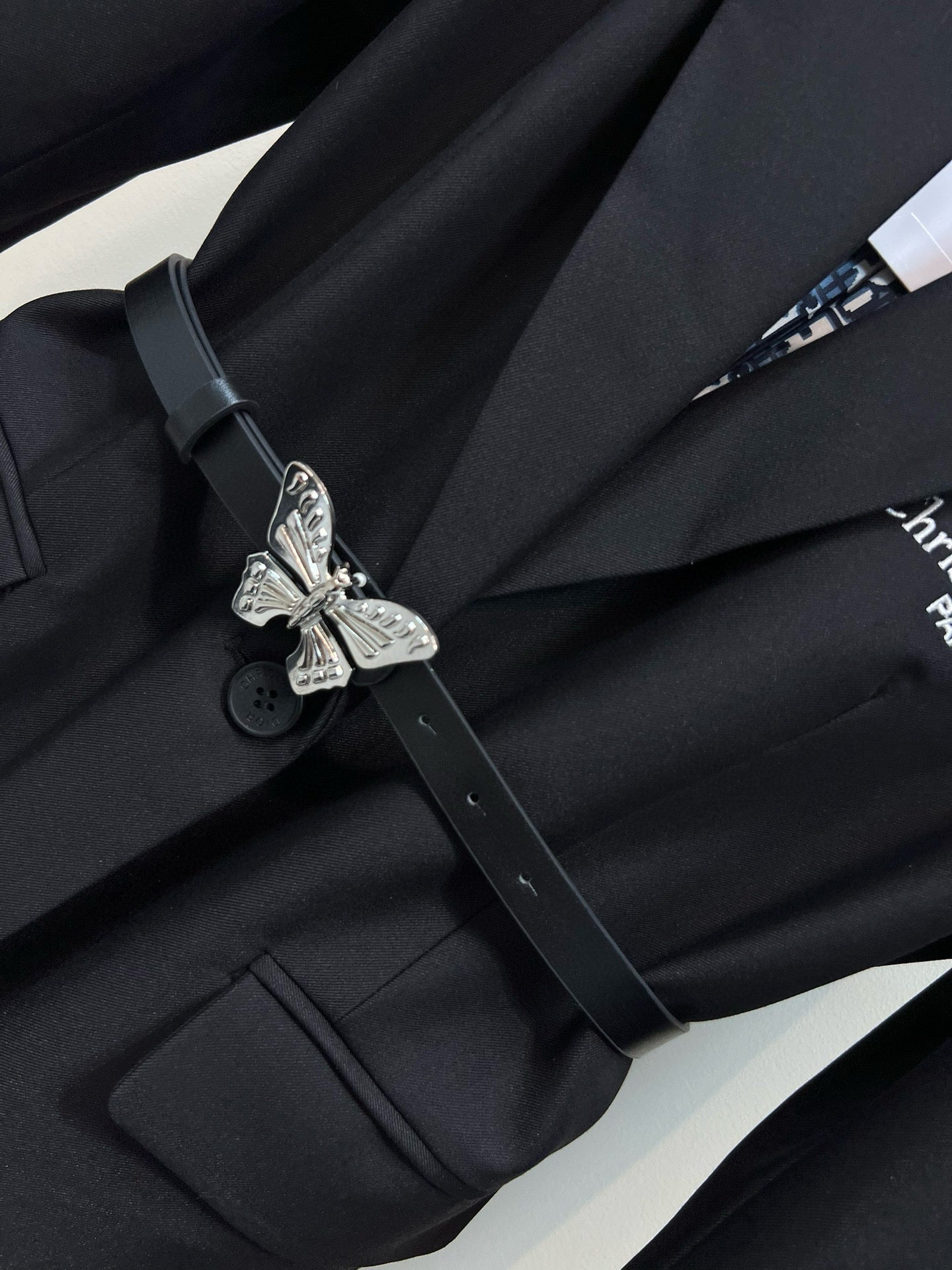 Medium to long length suit jacket