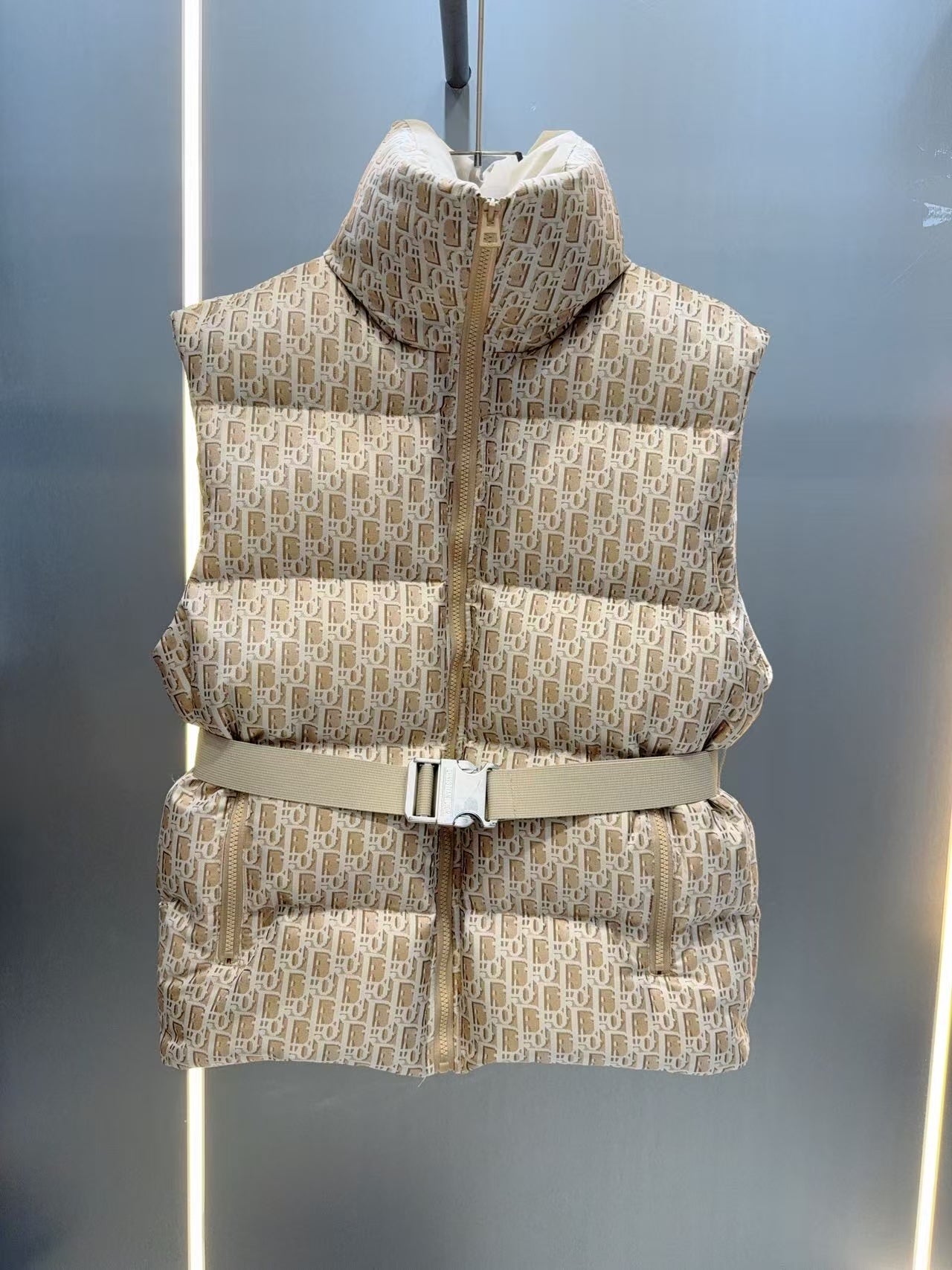 Stand collar classic floral down cotton vest