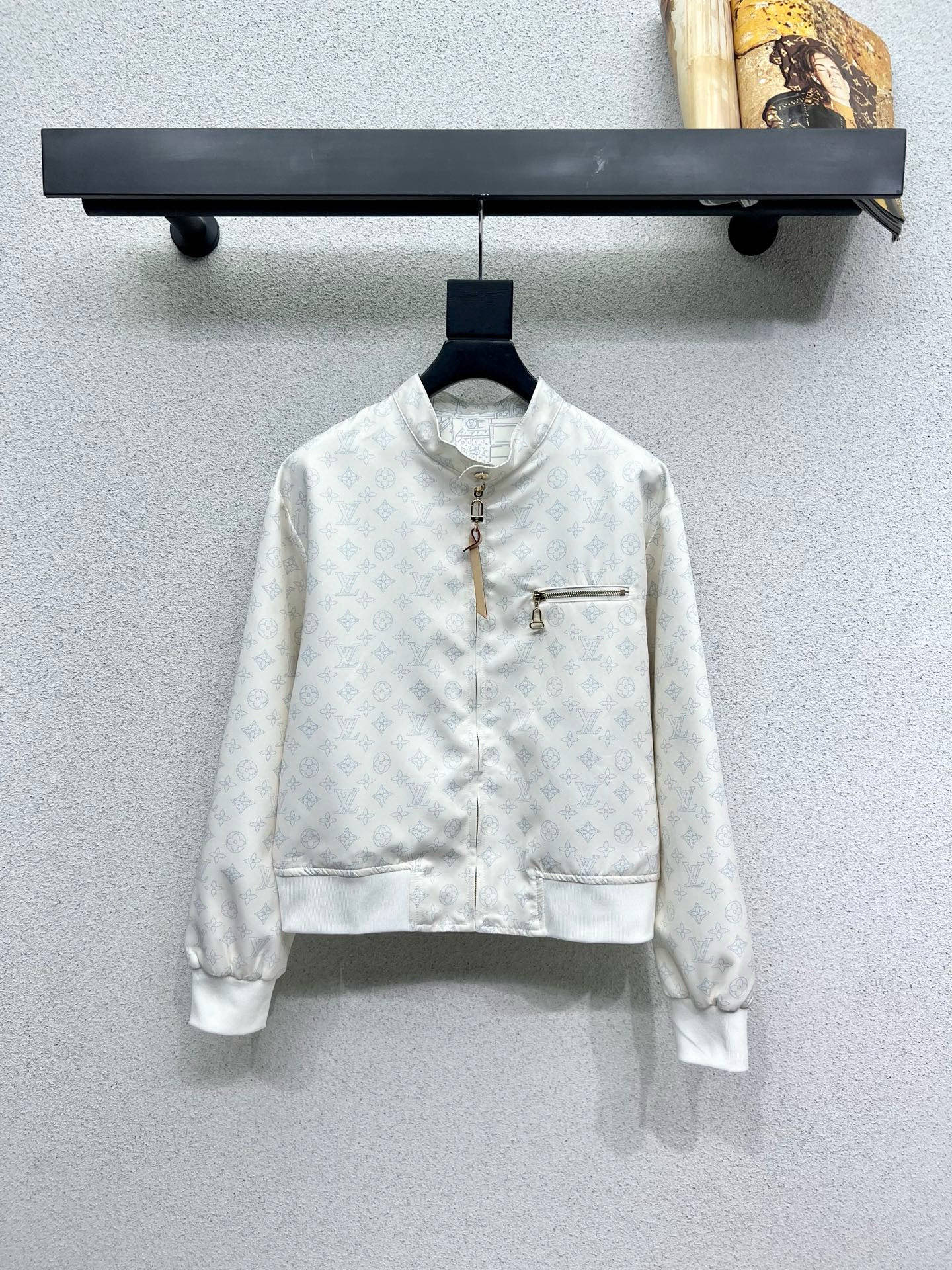 Double sided jacket jacket