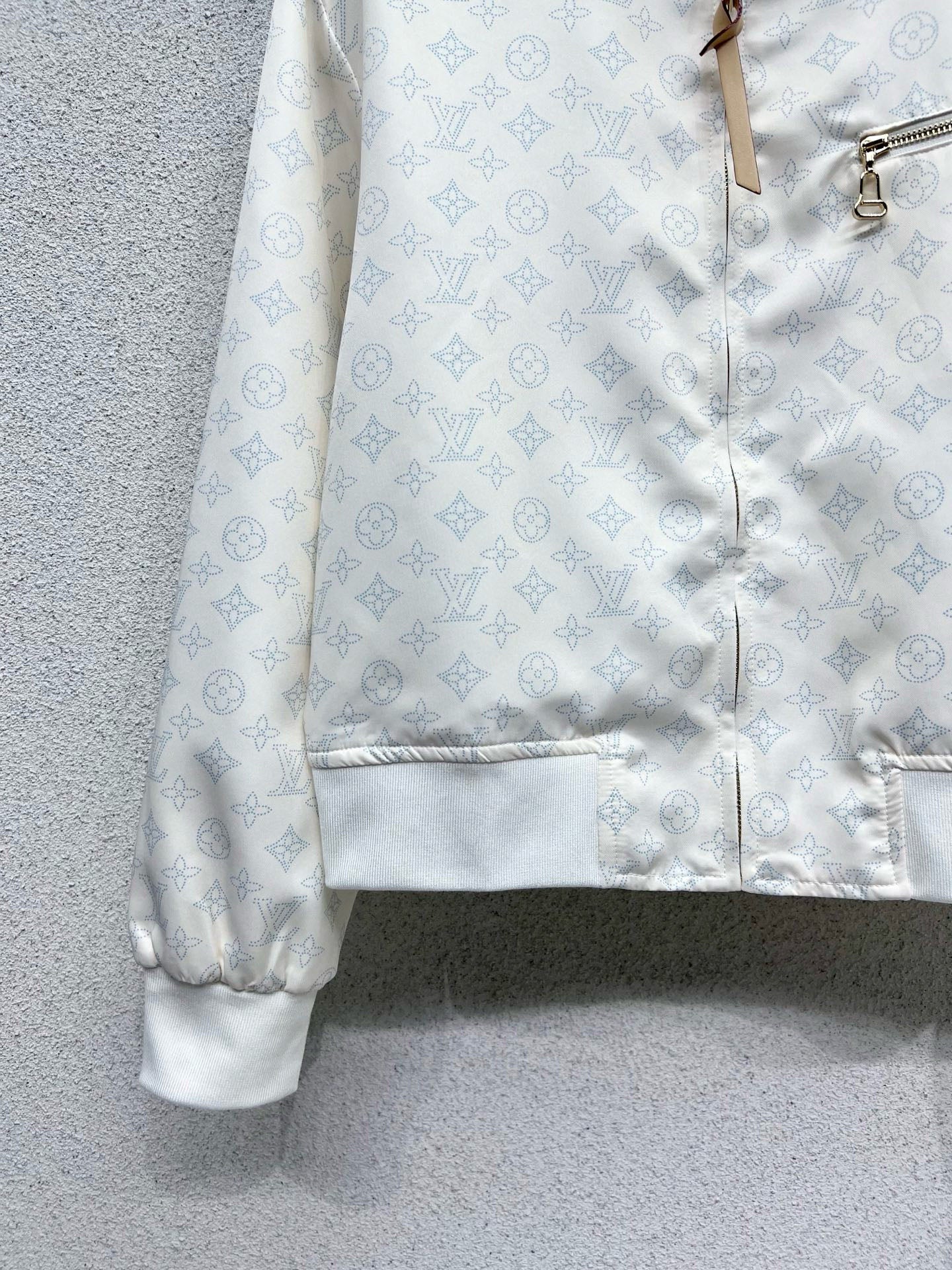 Double sided jacket jacket