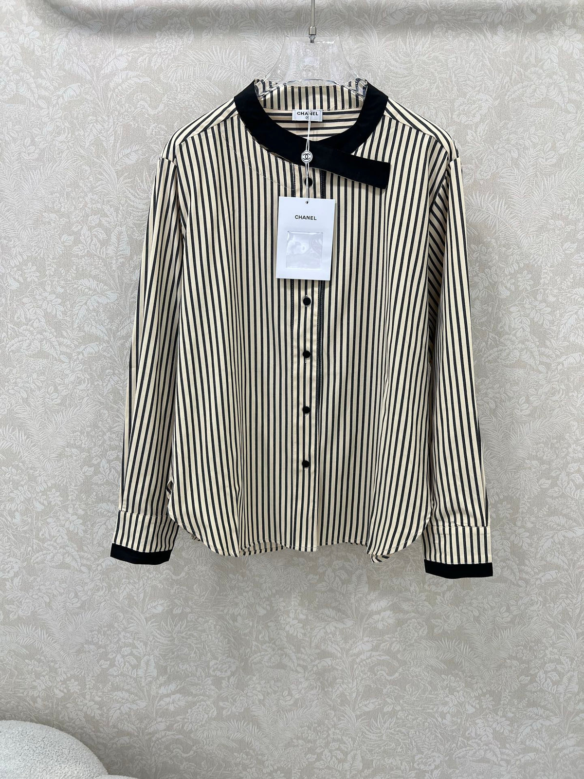 New vintage style striped shirt