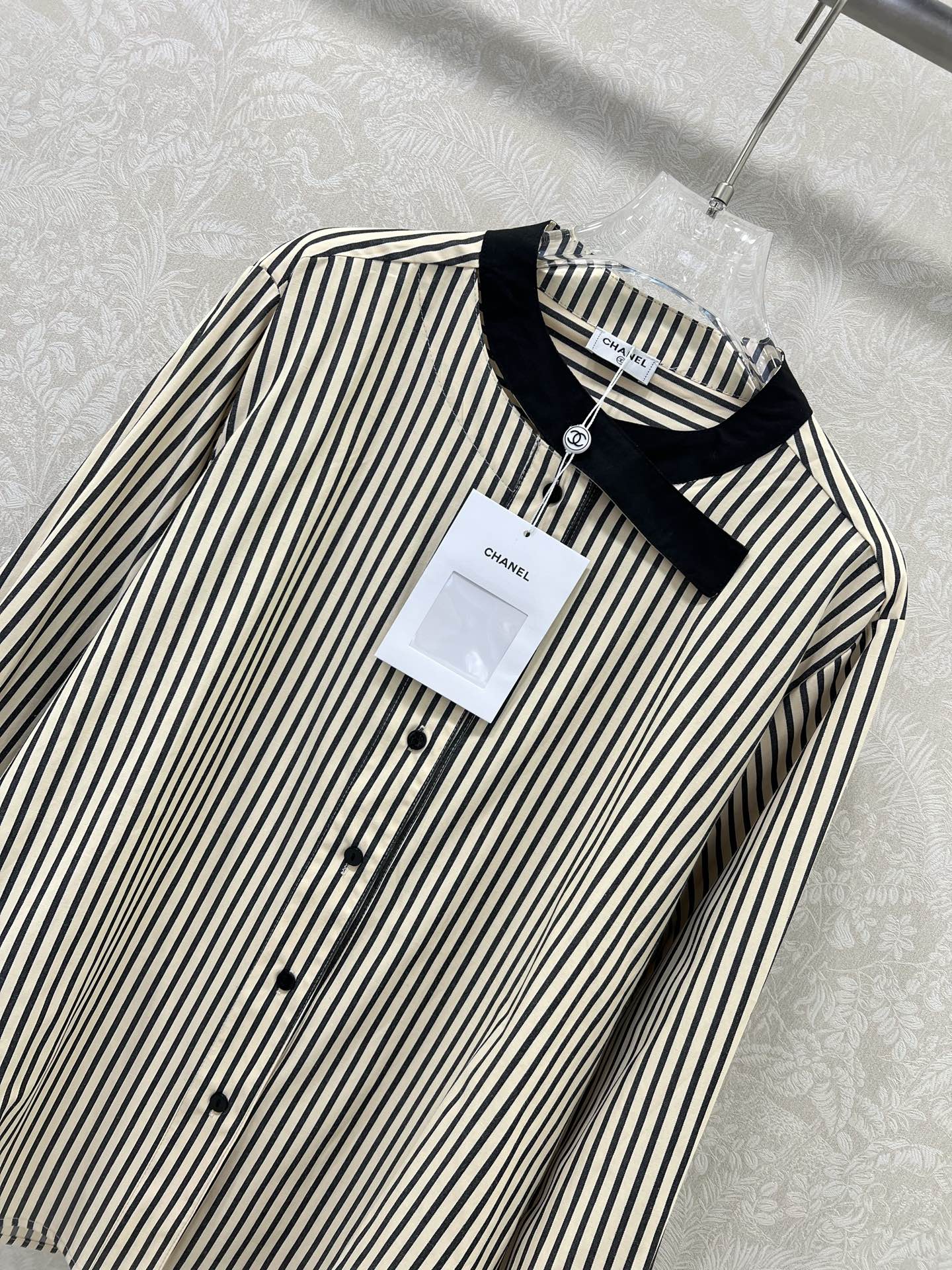 New vintage style striped shirt