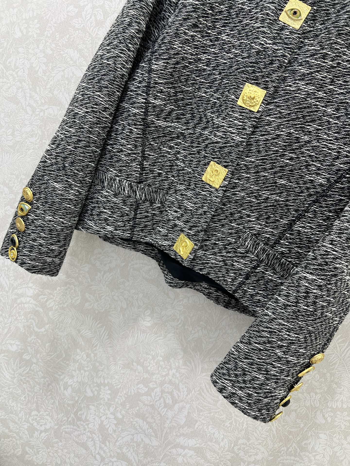 New short jacket