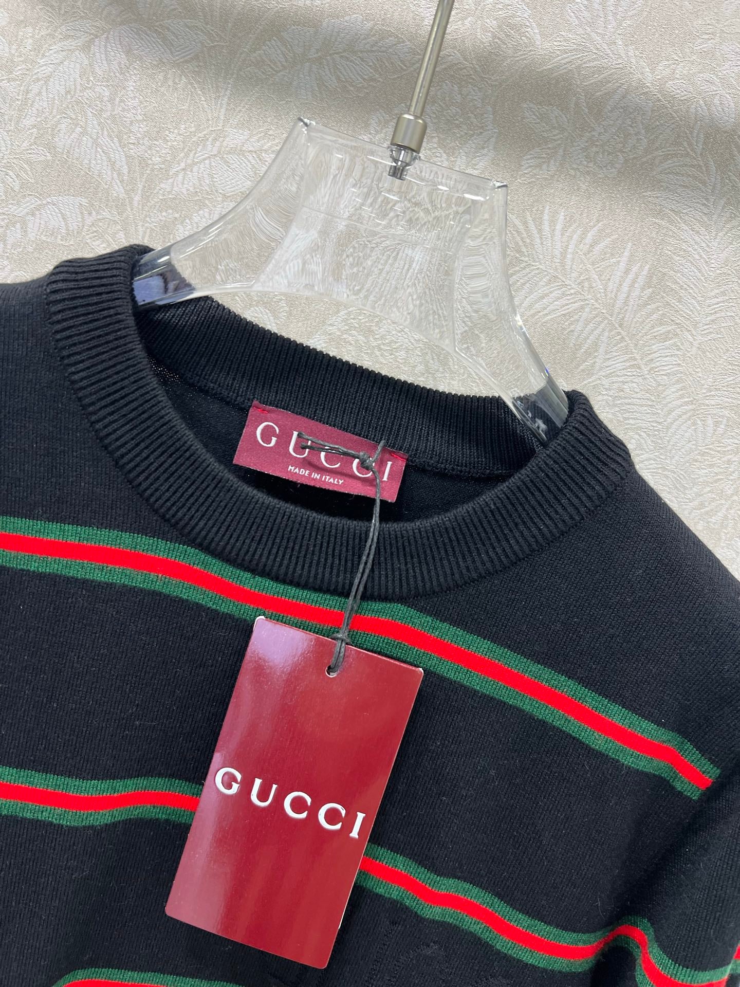 New contrasting striped knitted pullover sweater