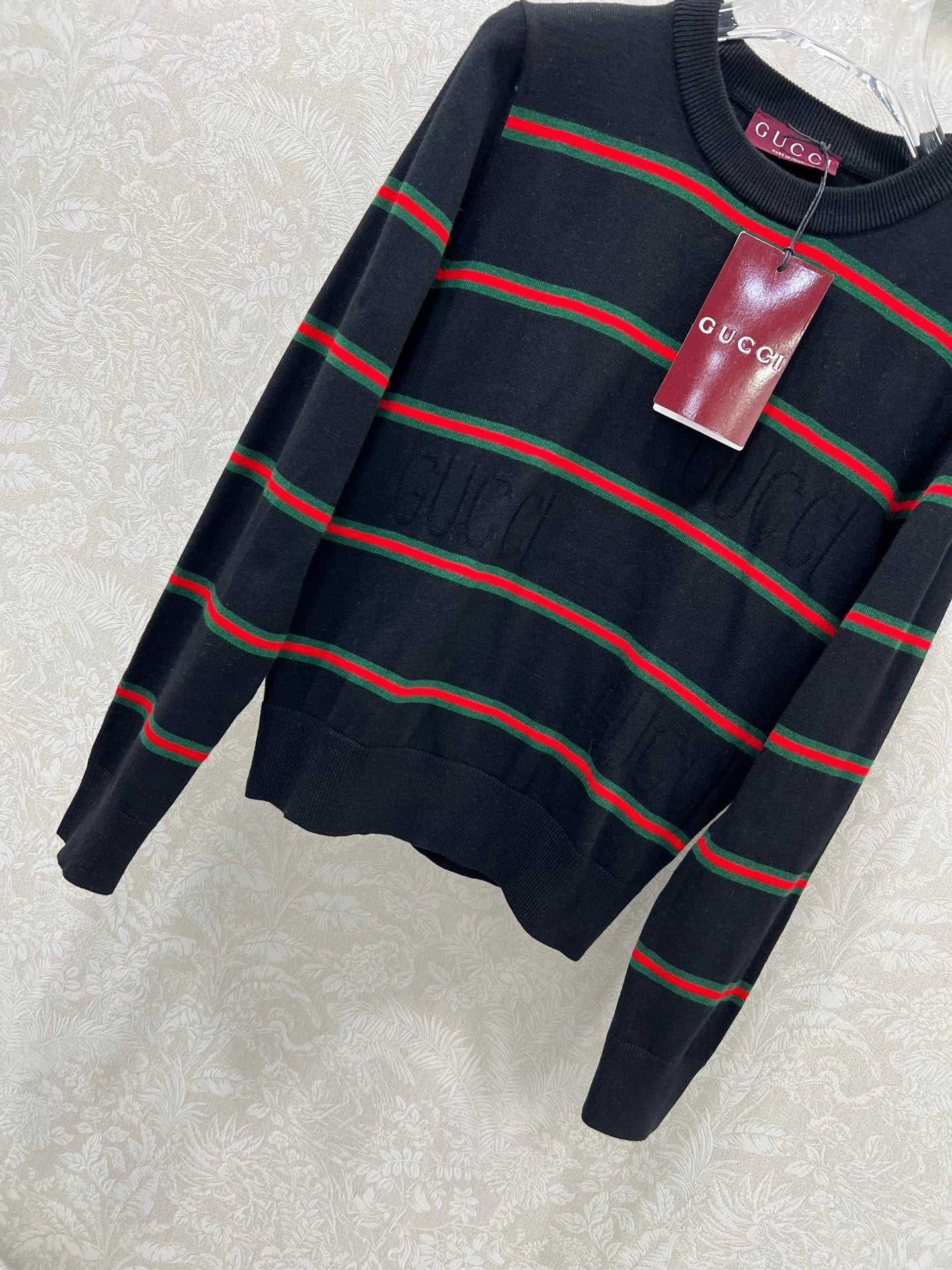 New contrasting striped knitted pullover sweater