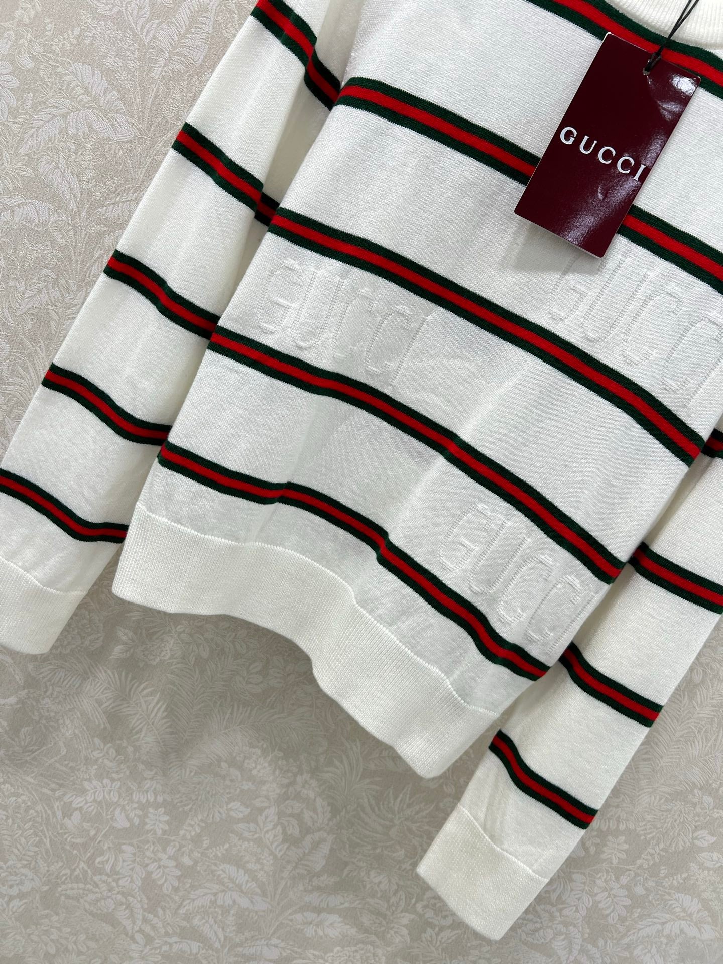 New contrasting striped knitted pullover sweater