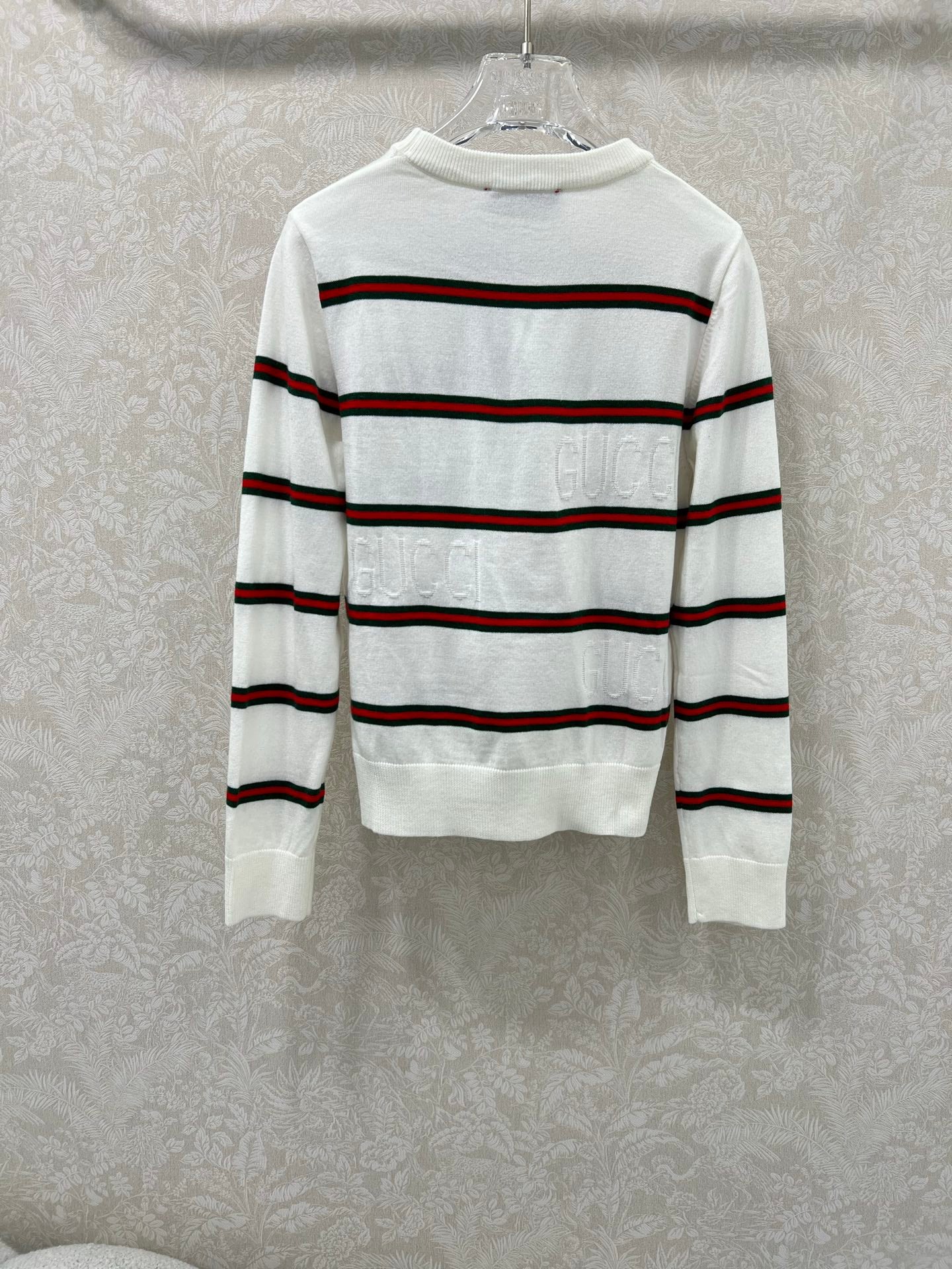 New contrasting striped knitted pullover sweater