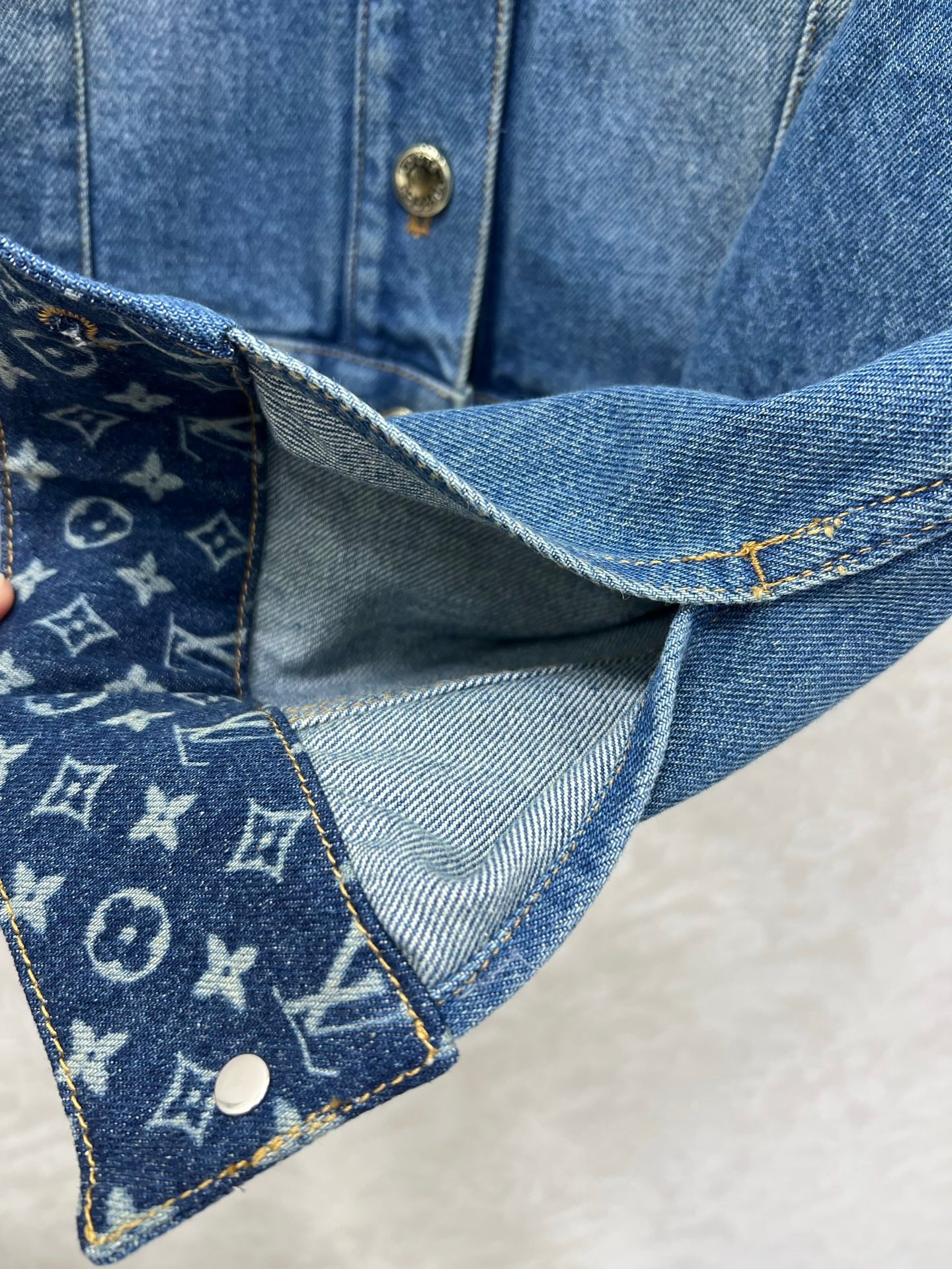 New retro washed denim jacket