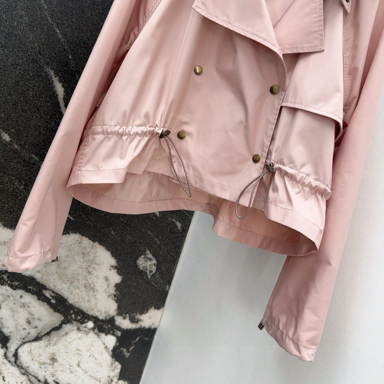 Long lapel short windbreaker