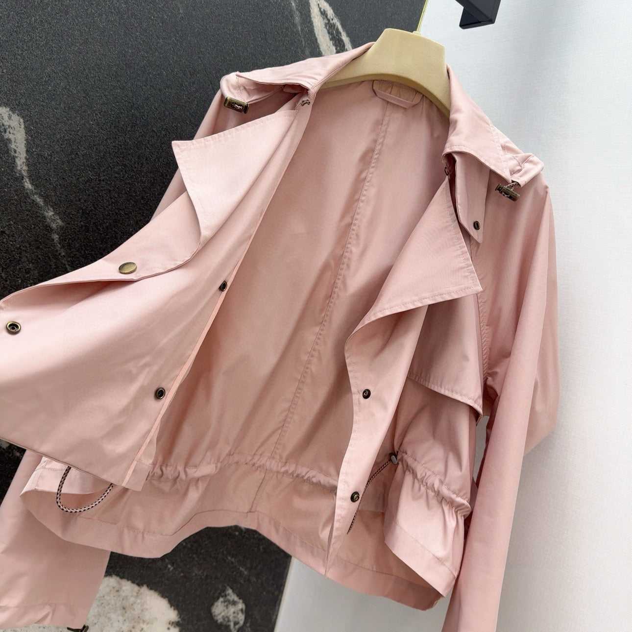 Long lapel short windbreaker