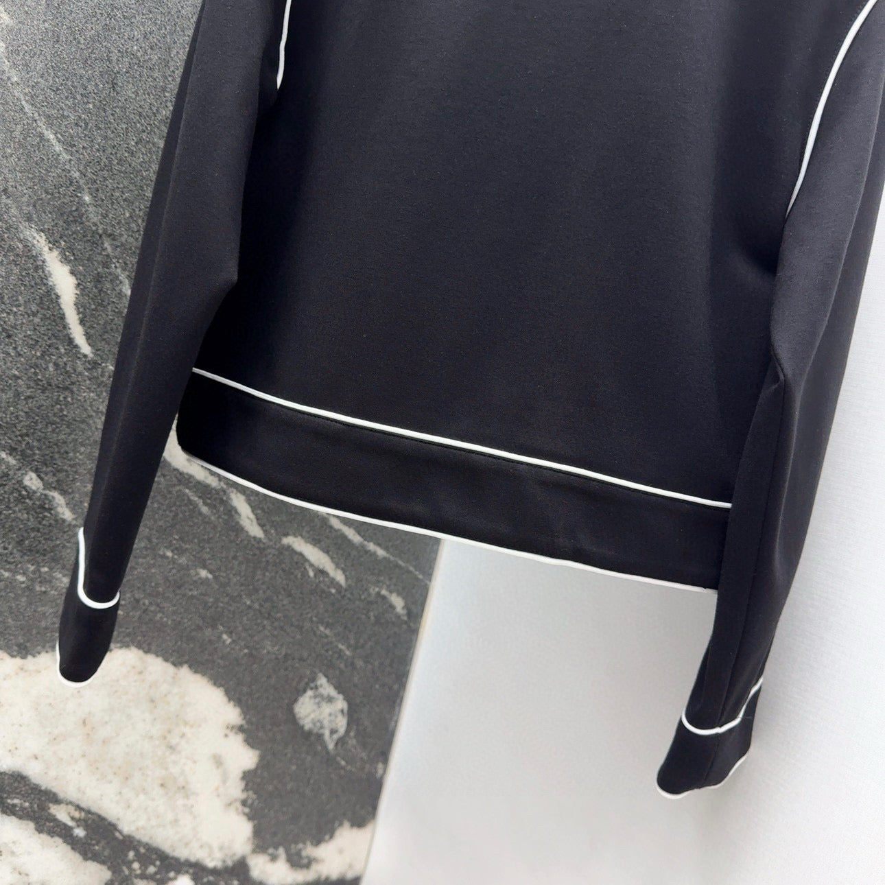 Roman cotton jacket with contrasting border design