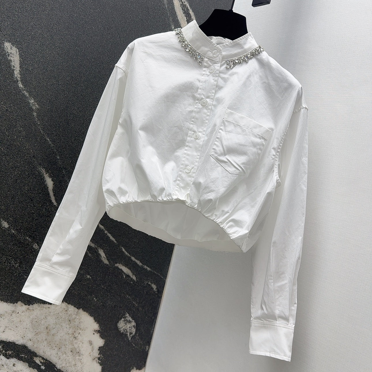 Rhinestone decorative collar short white shirt
