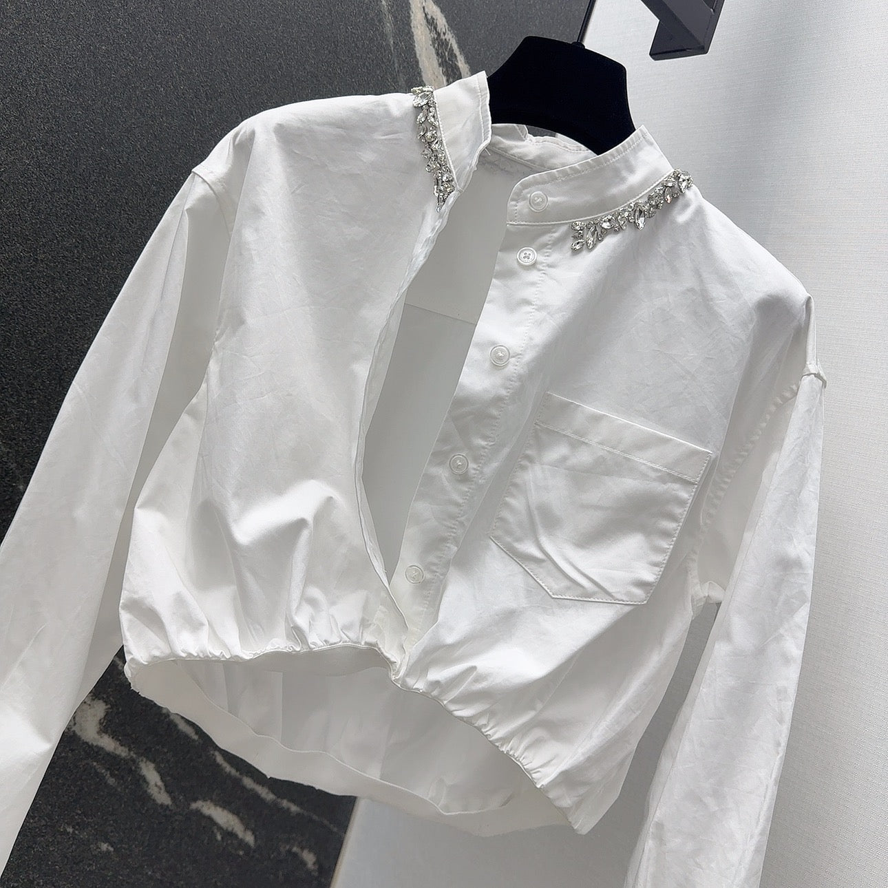 Rhinestone decorative collar short white shirt