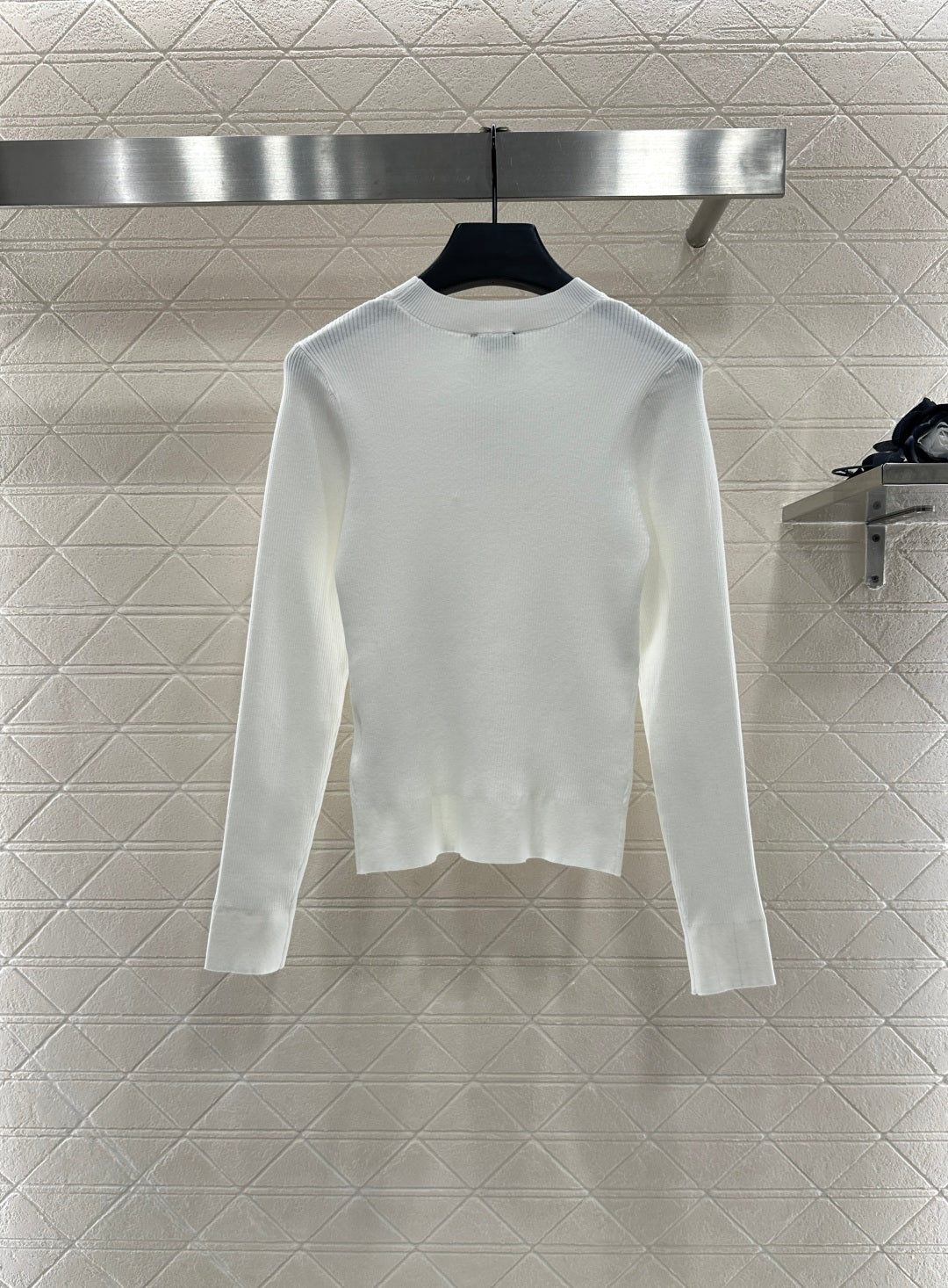 Bow tie long sleeved sweater