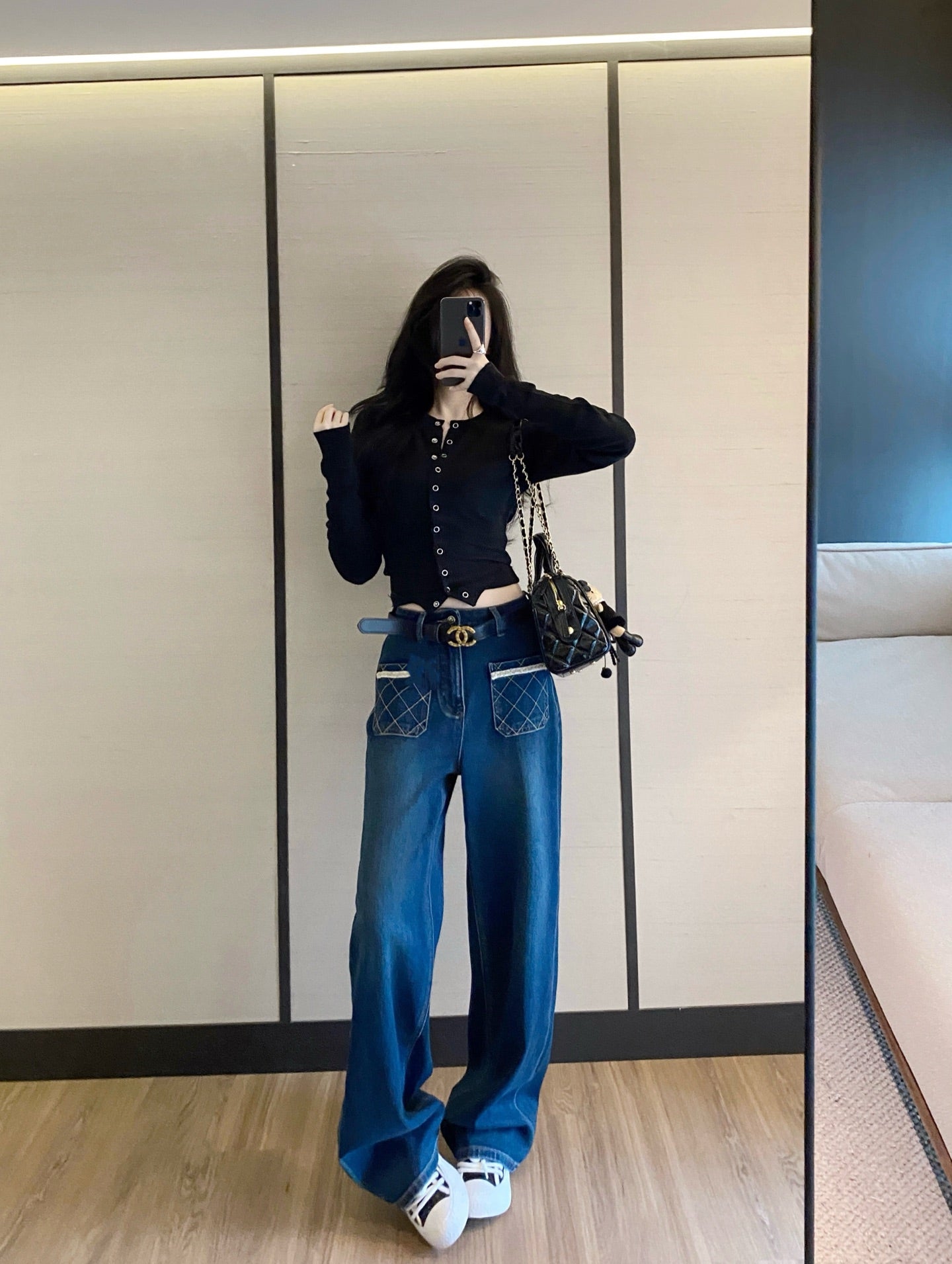 Waist bag design curved knife jeans