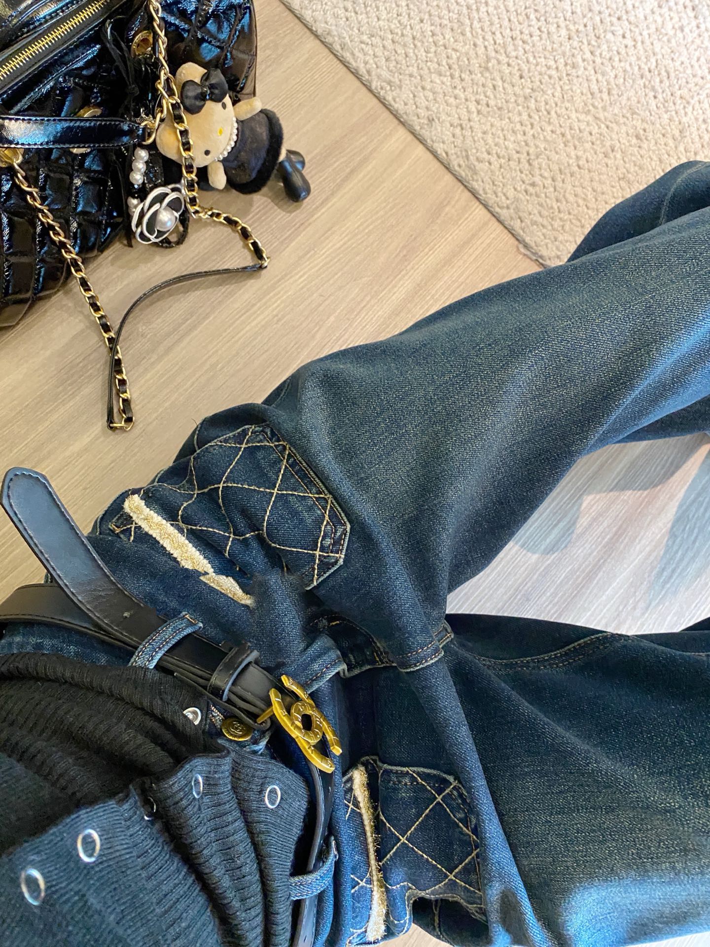 Waist bag design curved knife jeans