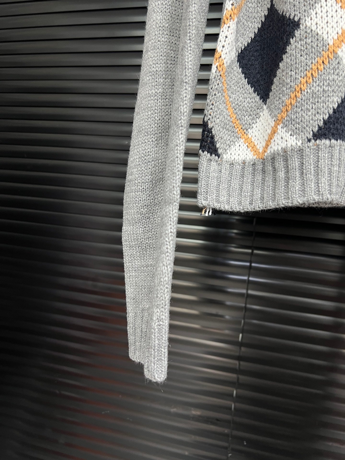 Lingge College style knitted cardigan