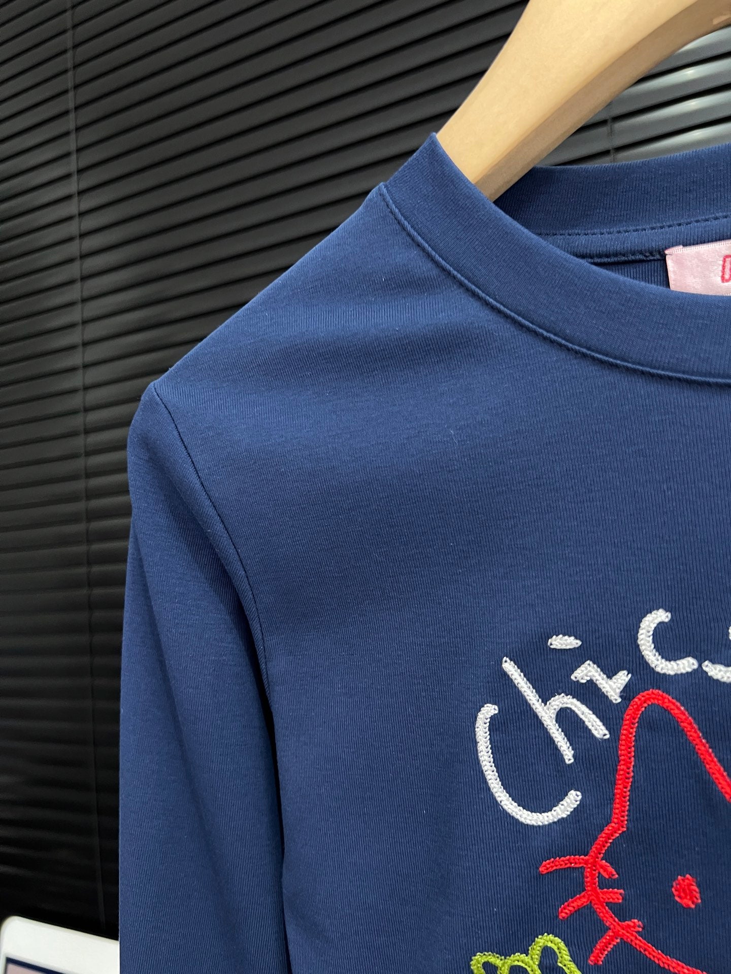 Embroidered cotton long sleeves