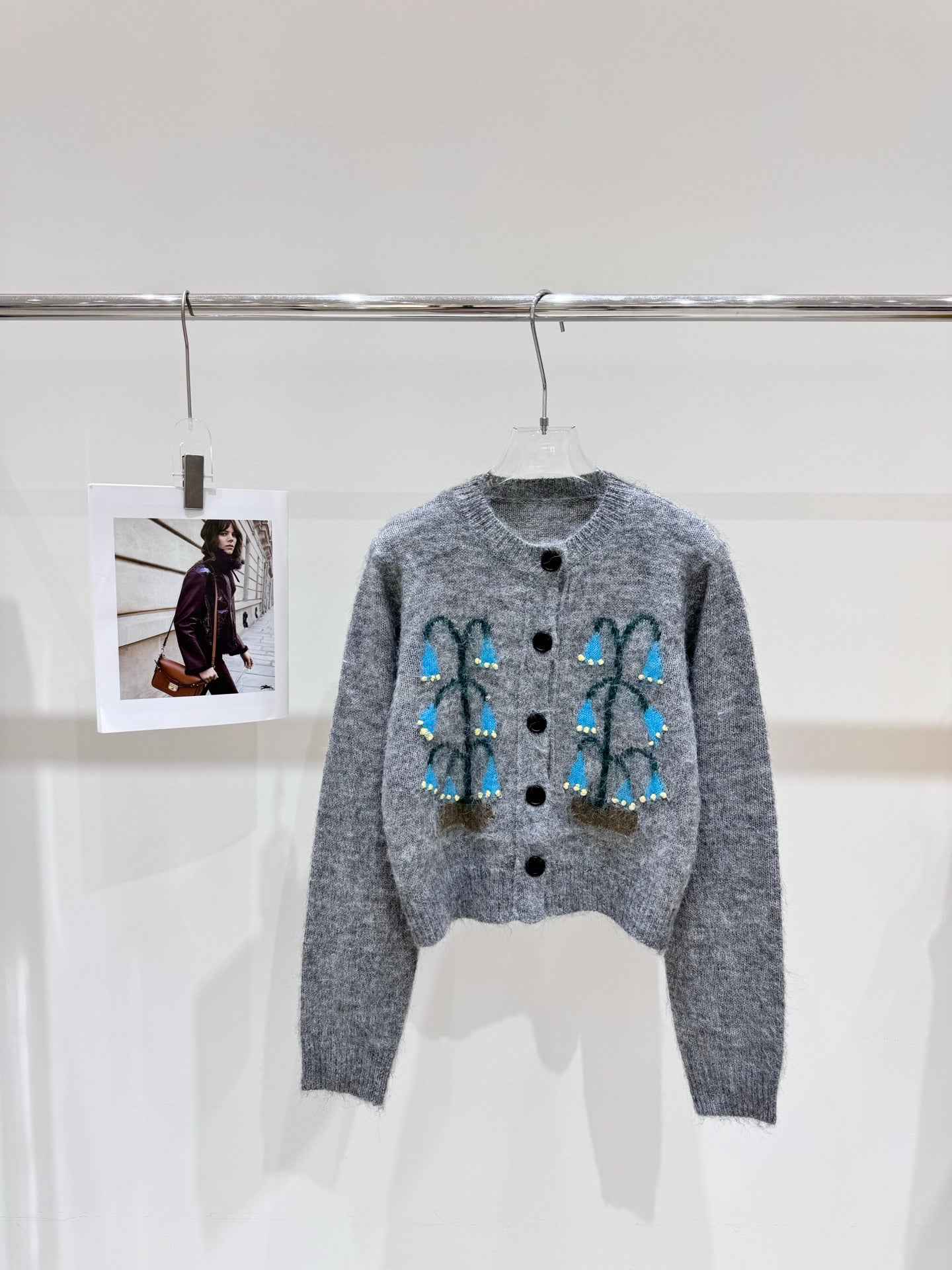 Linglan Jacquard Knitted Round Neck Cardigan