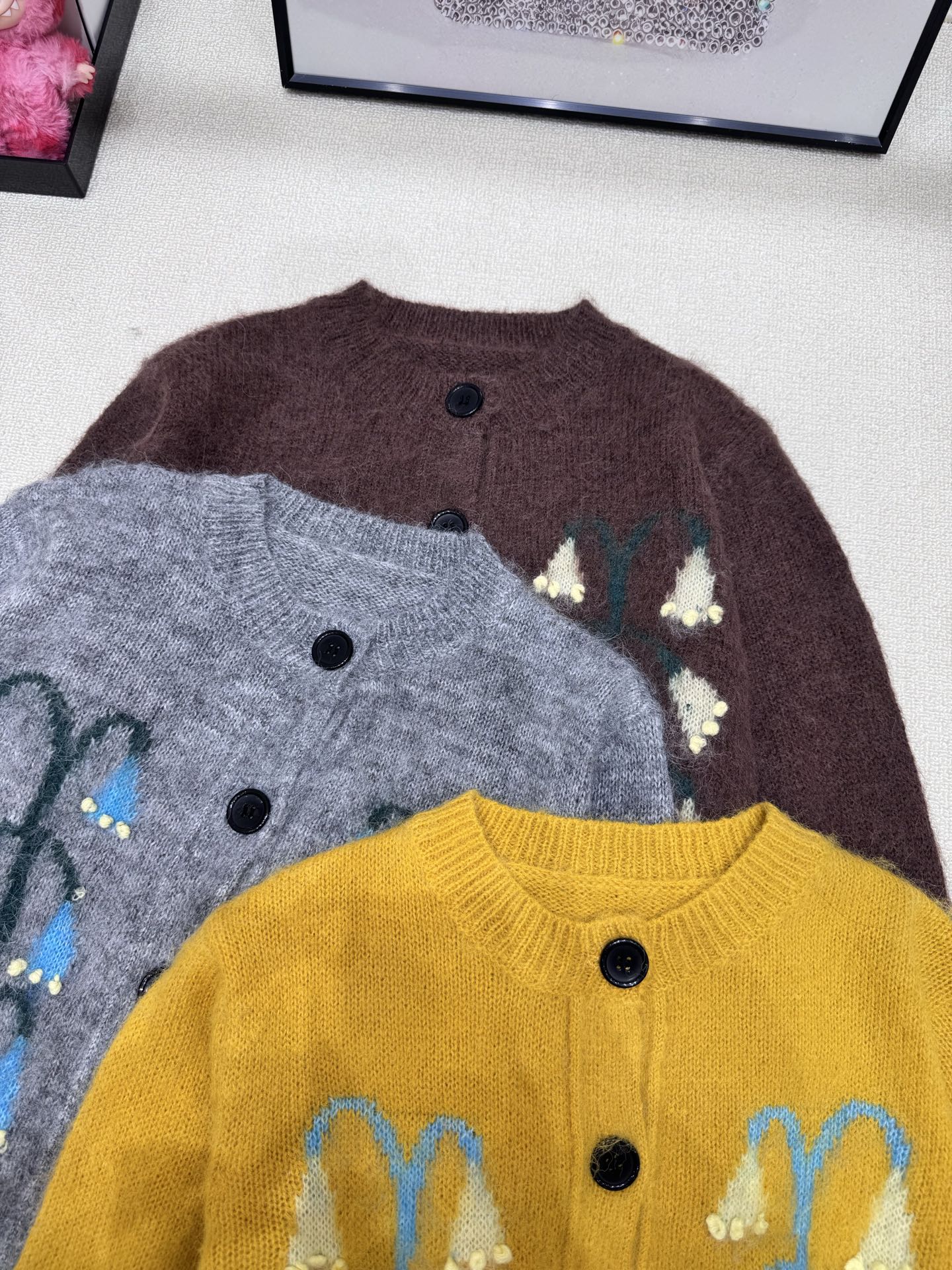 Linglan Jacquard Knitted Round Neck Cardigan