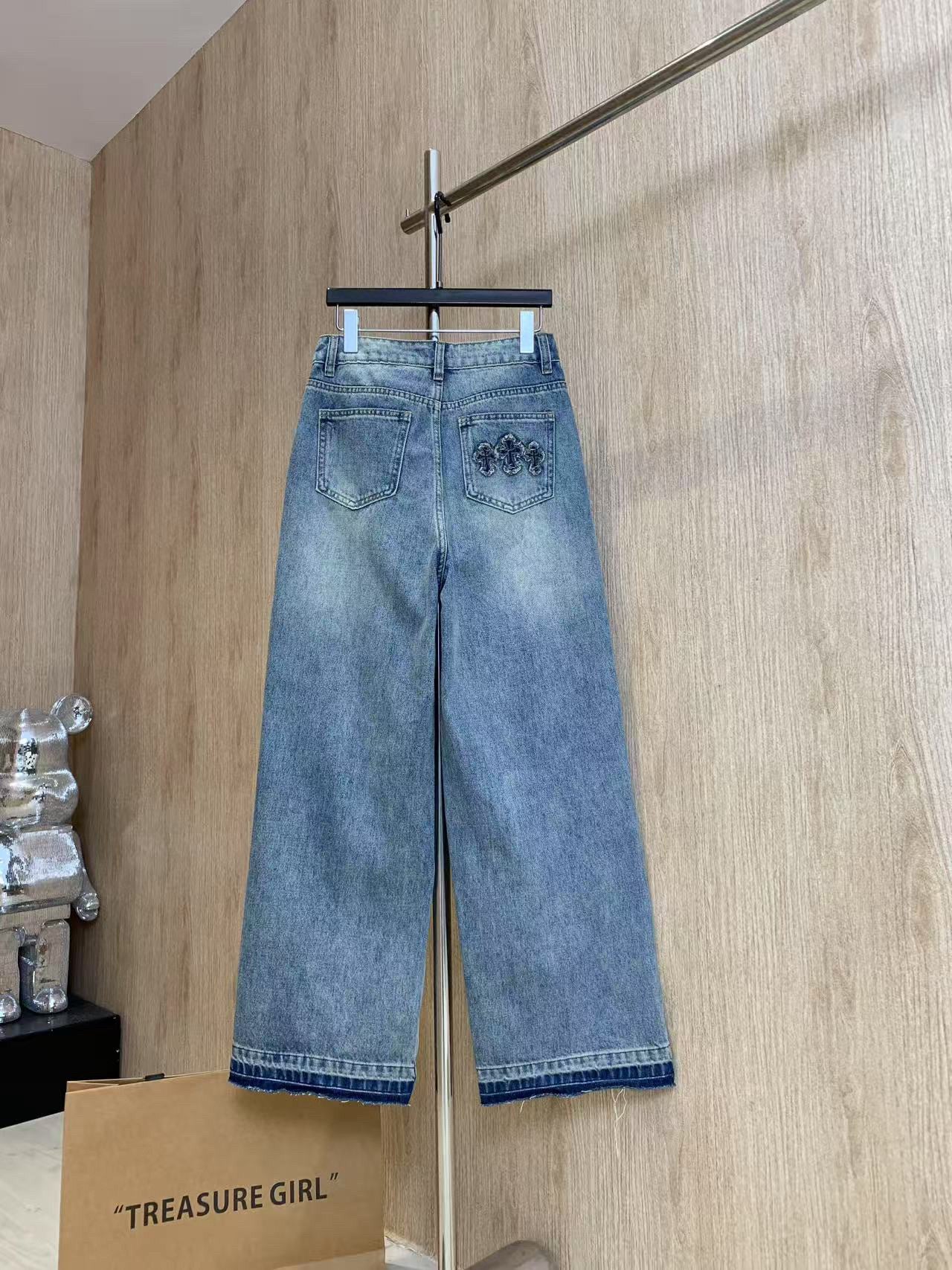 New printed jeans