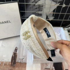 The latest small fragrant headband