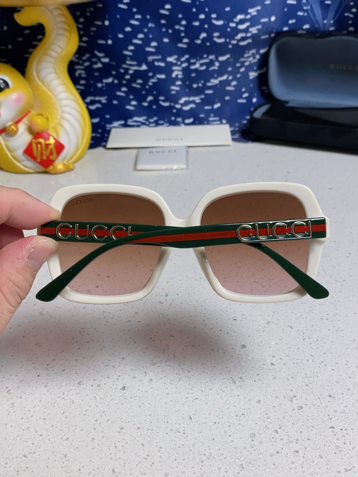 Fashionable European and American style concealed sunglasses