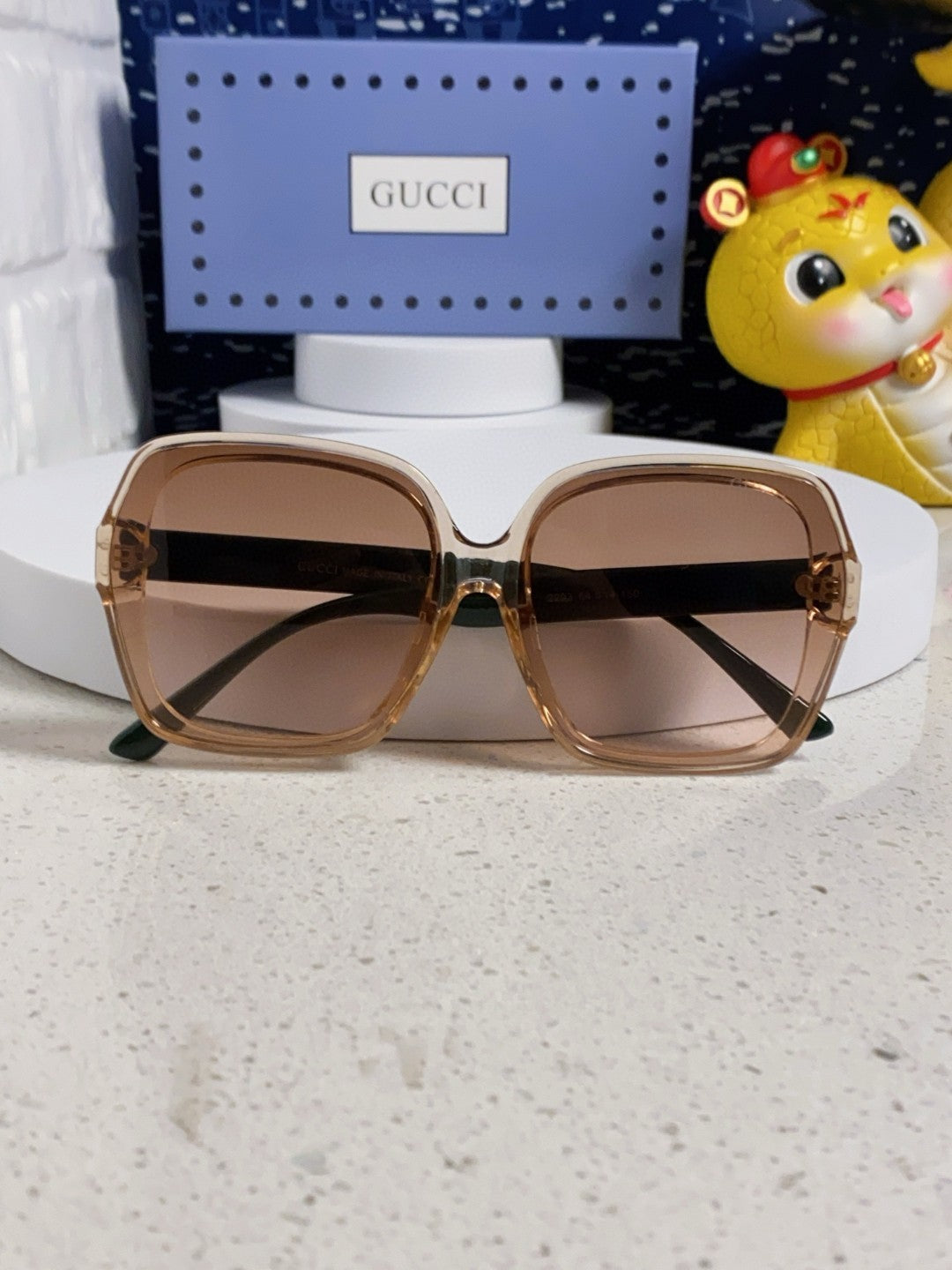 Fashionable European and American style concealed sunglasses