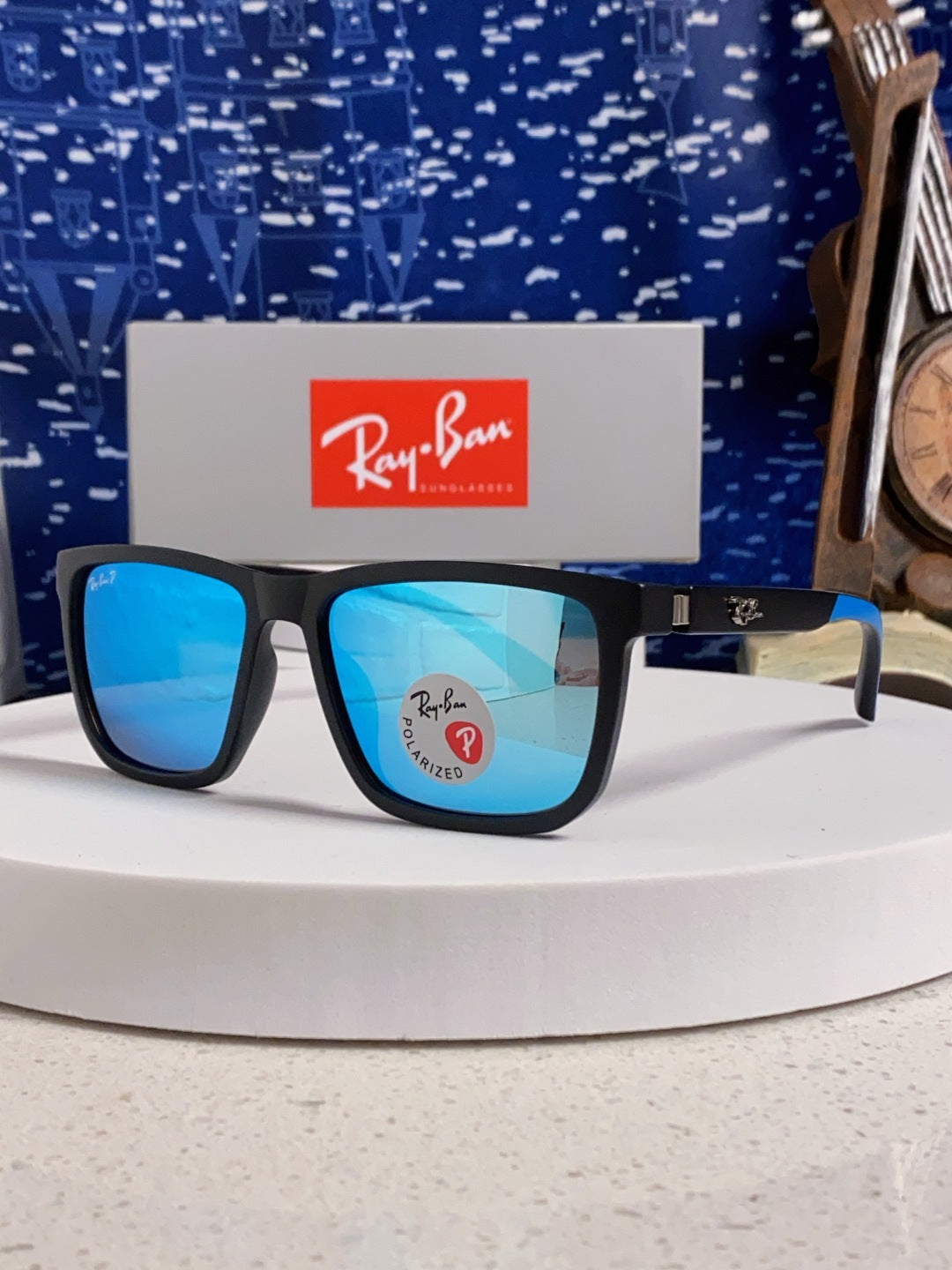 New fashionable UV resistant sunglasses