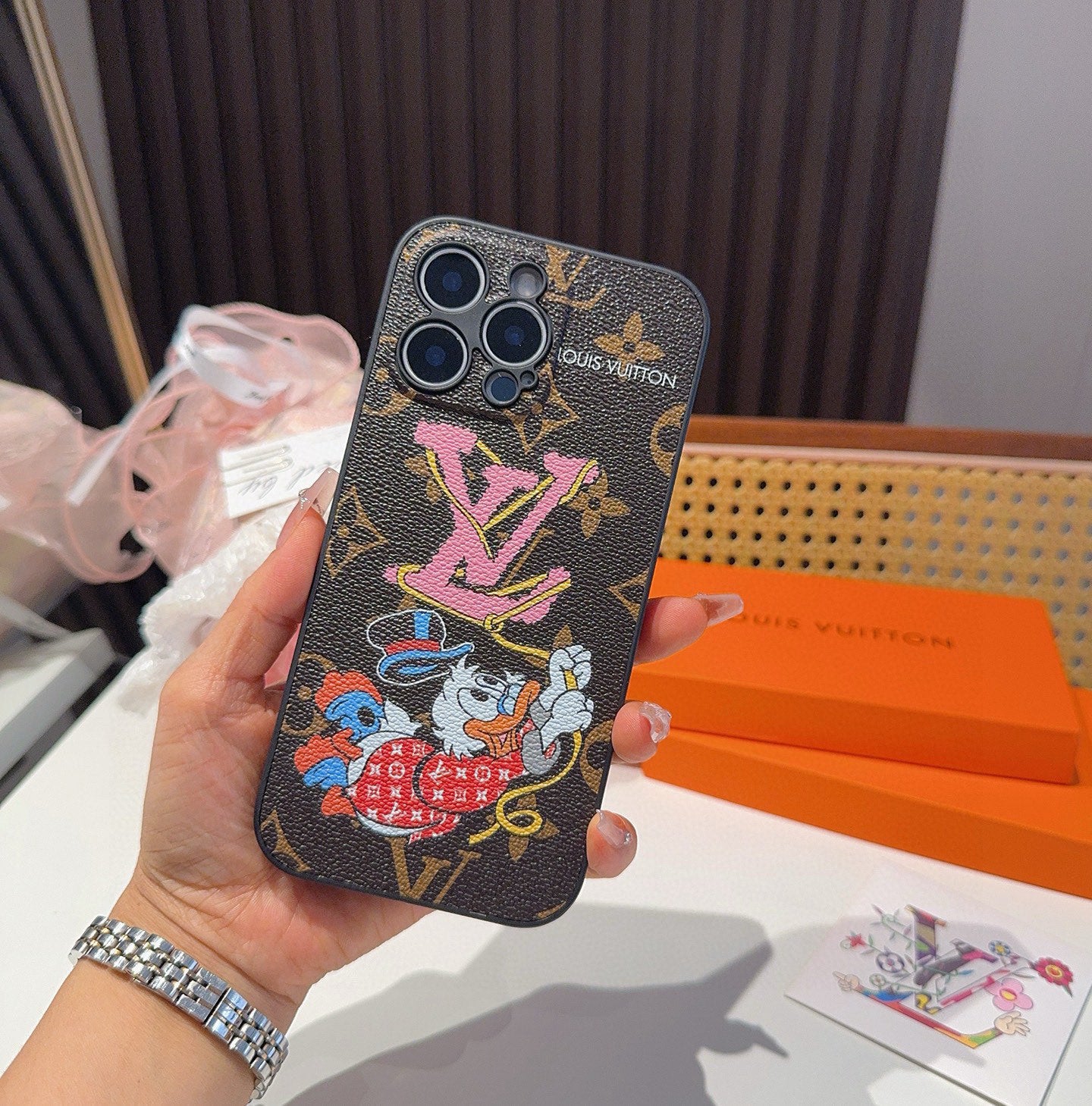 Precision hole all inclusive phone case