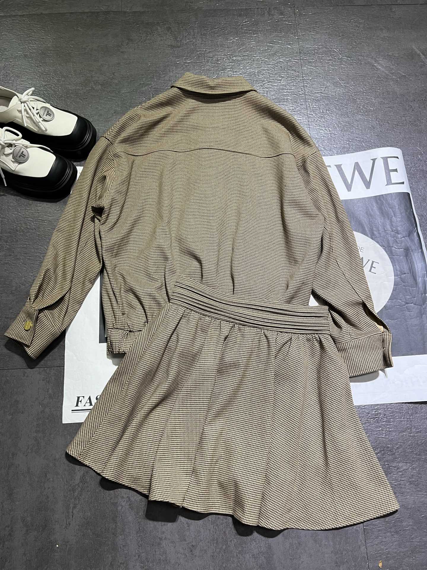 2025 New Product Launch Lace Coat Short Skirt Set