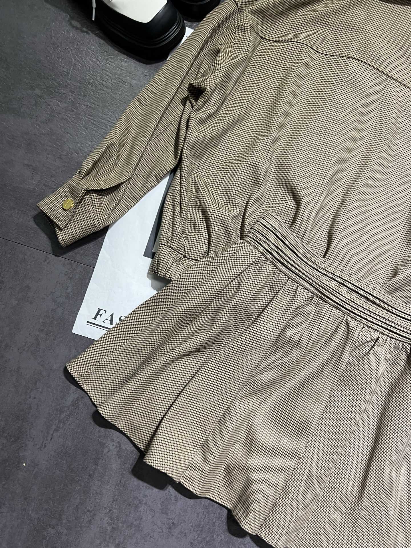2025 New Product Launch Lace Coat Short Skirt Set