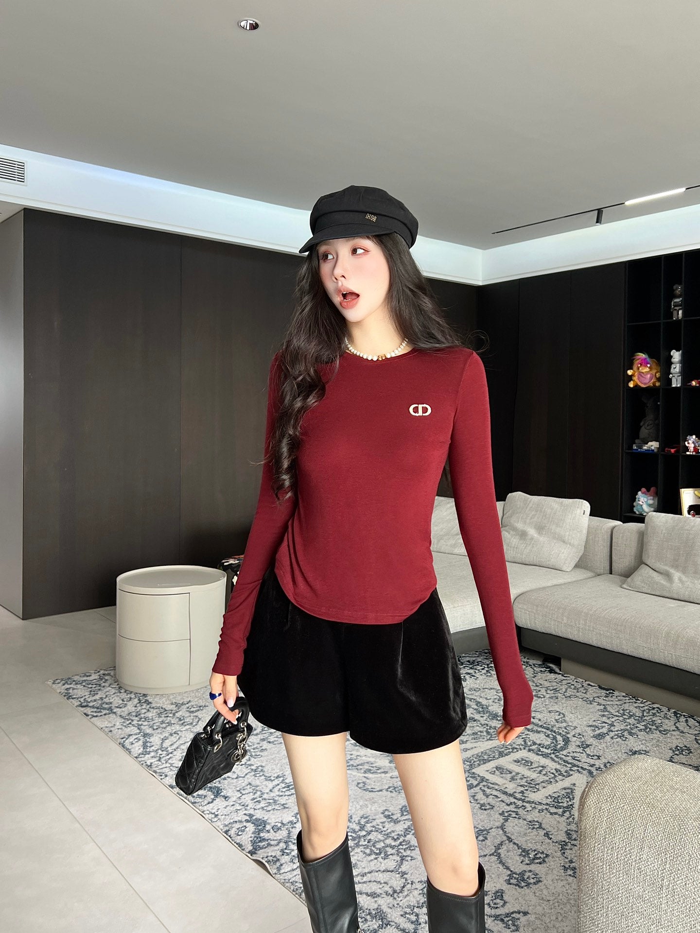 Round neck wool base sweater
