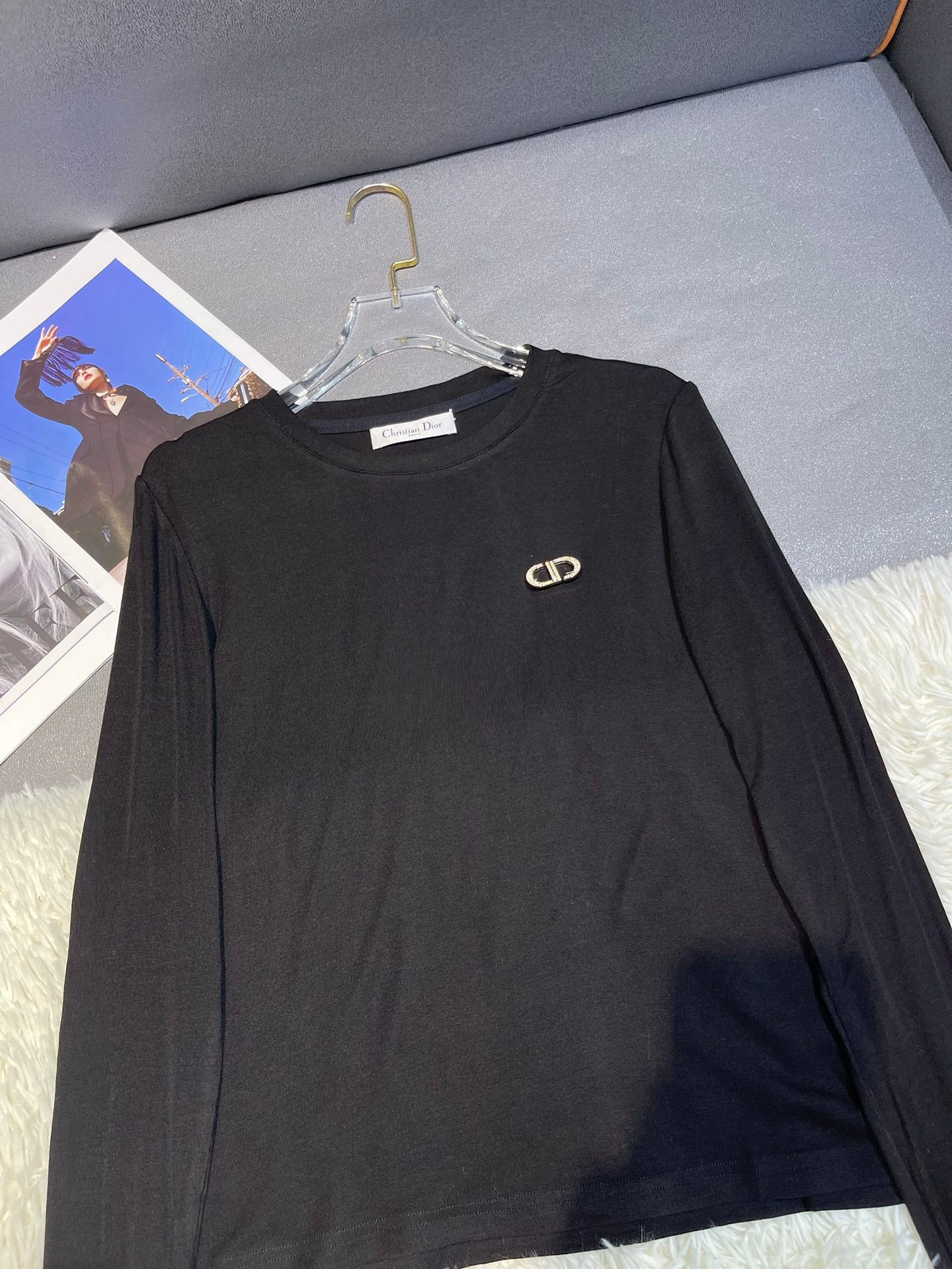 Round neck wool base sweater