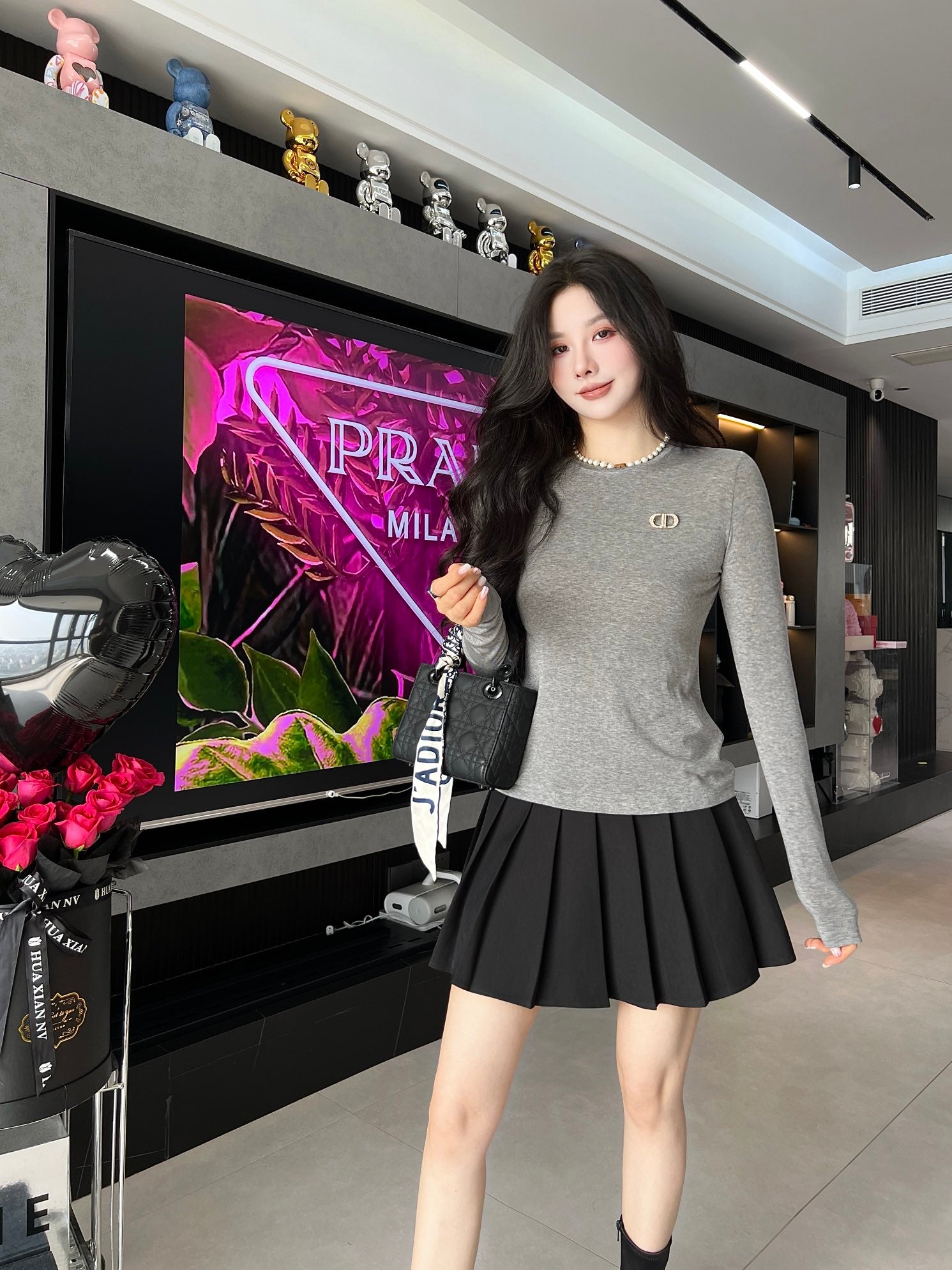 Round neck wool base sweater