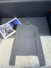 Round neck wool base sweater