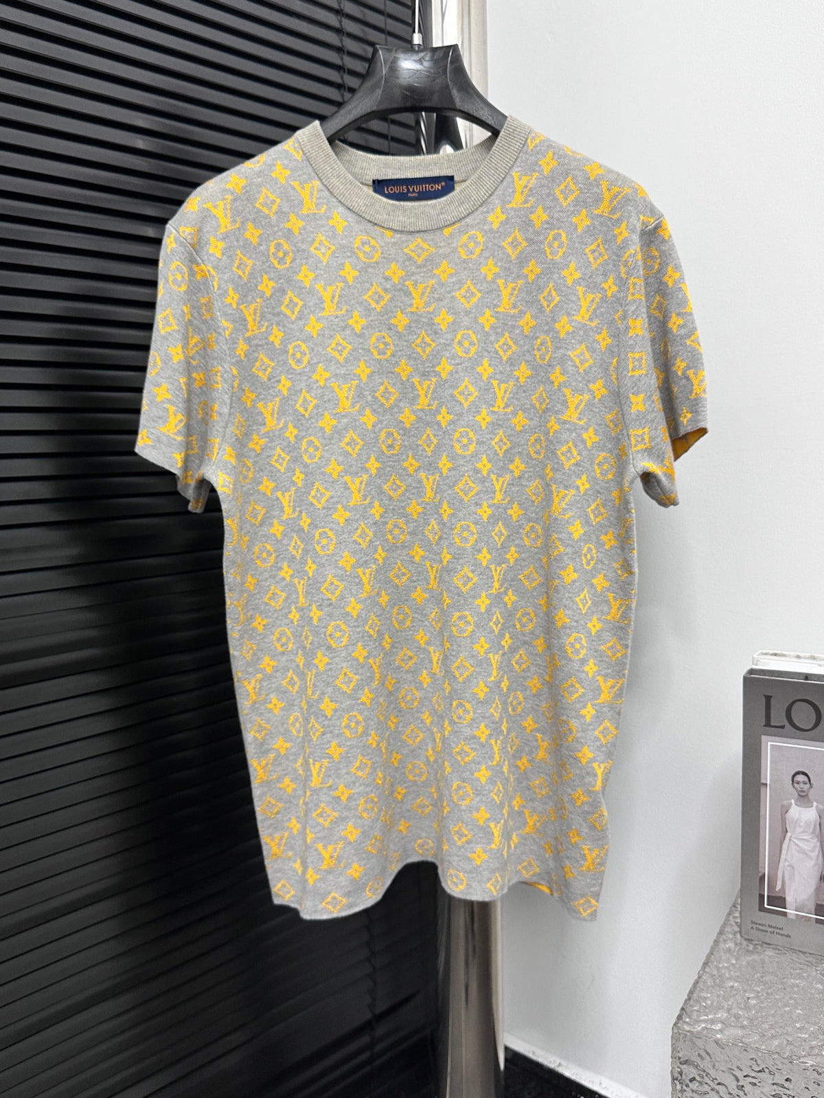 Old flower contrasting woolen short sleeved shirt
