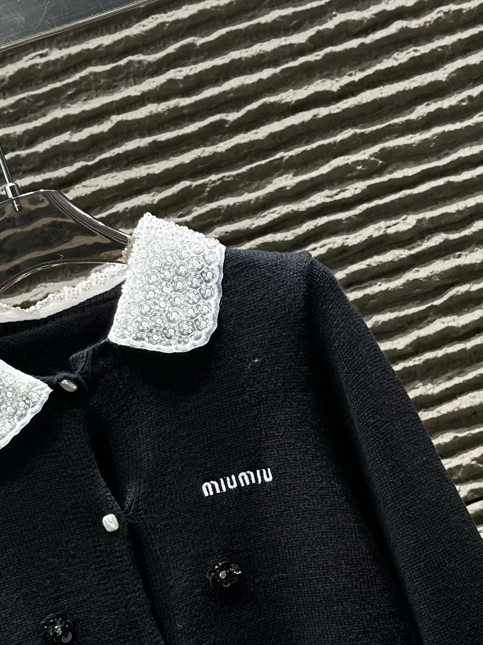 Autumn and winter new collar heavy industry socialite style cardigan